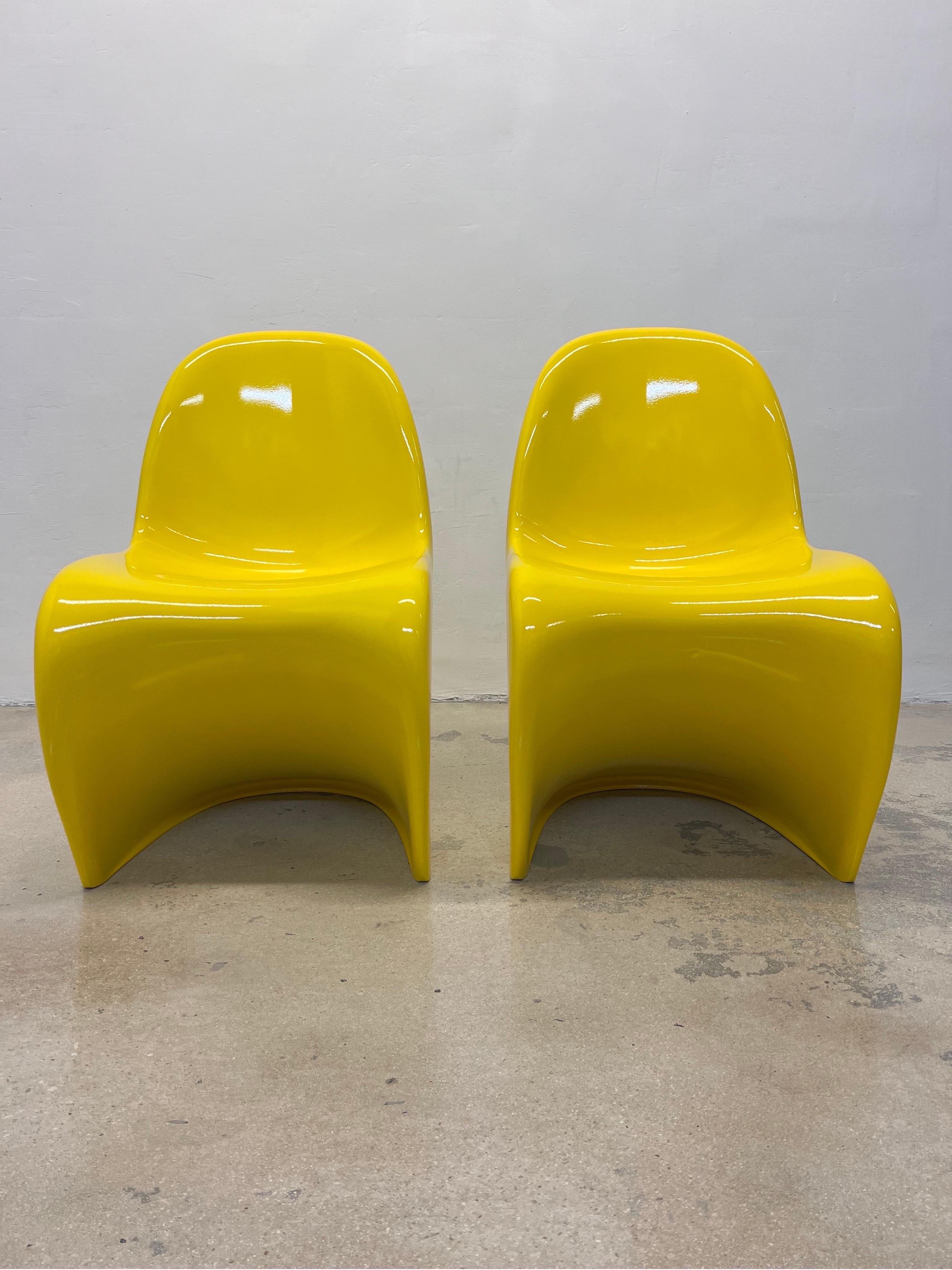 Verner Panton Classic Panton S Chairs for Vitra, 1990s - a Pair 1