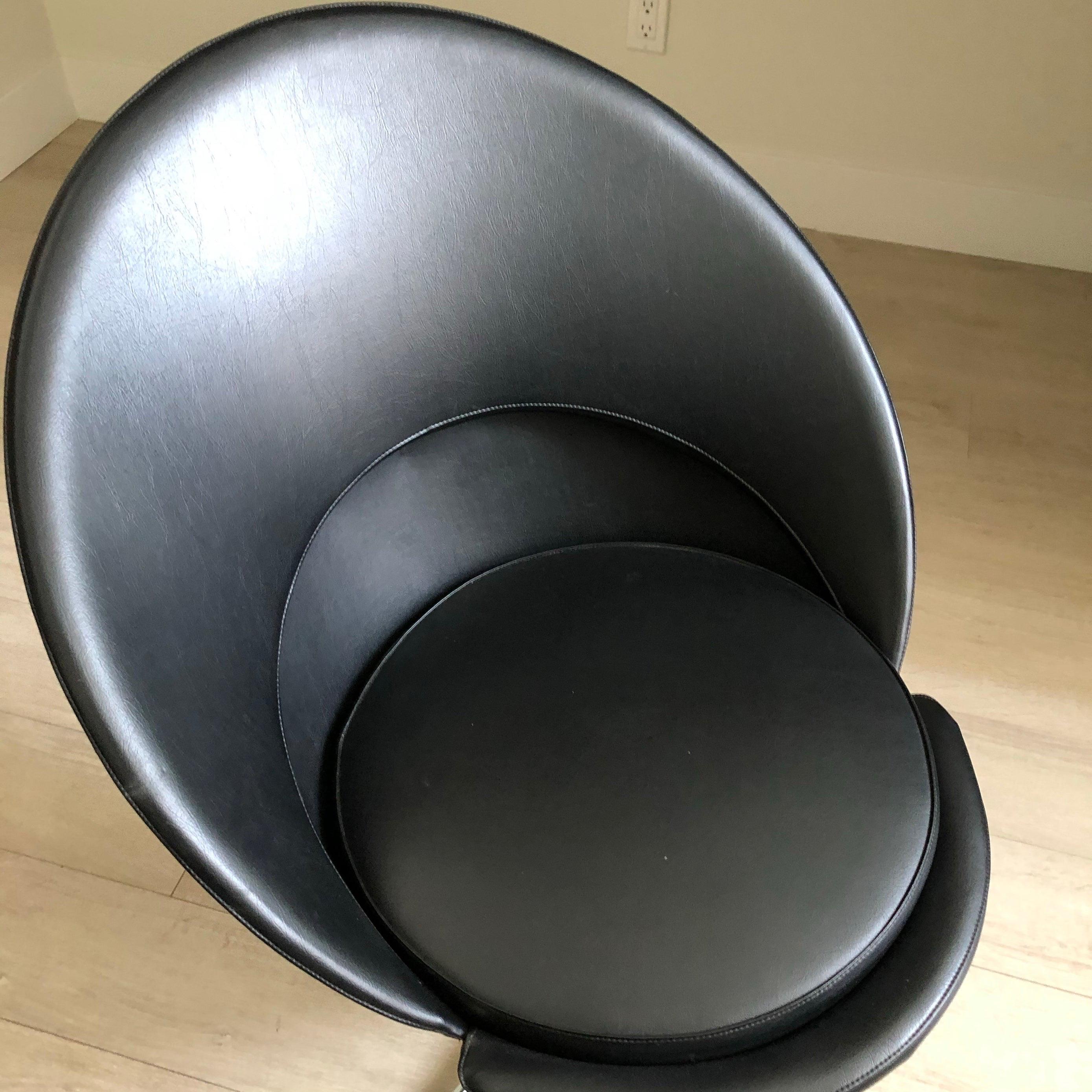 Verner Panton Cone Chair In Good Condition For Sale In Edmonton, AB