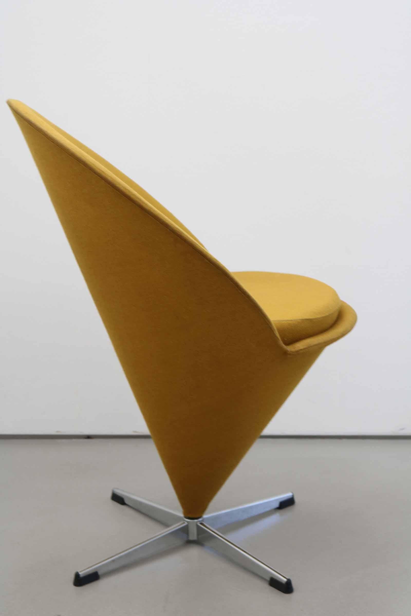 Mid-Century Modern Verner Panton Mustard Yellow Cone Chair in Original Fabric, Denmark, 1960s For Sale