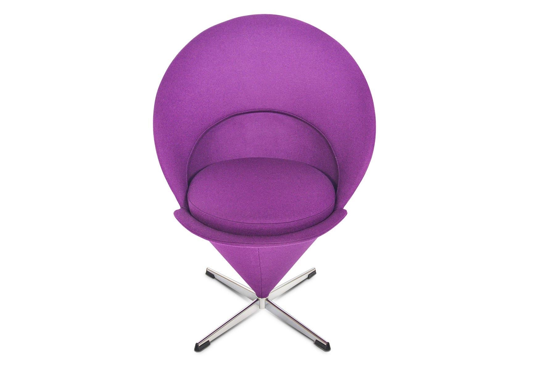 Verner Panton Cone Chair in Purple Wool 1