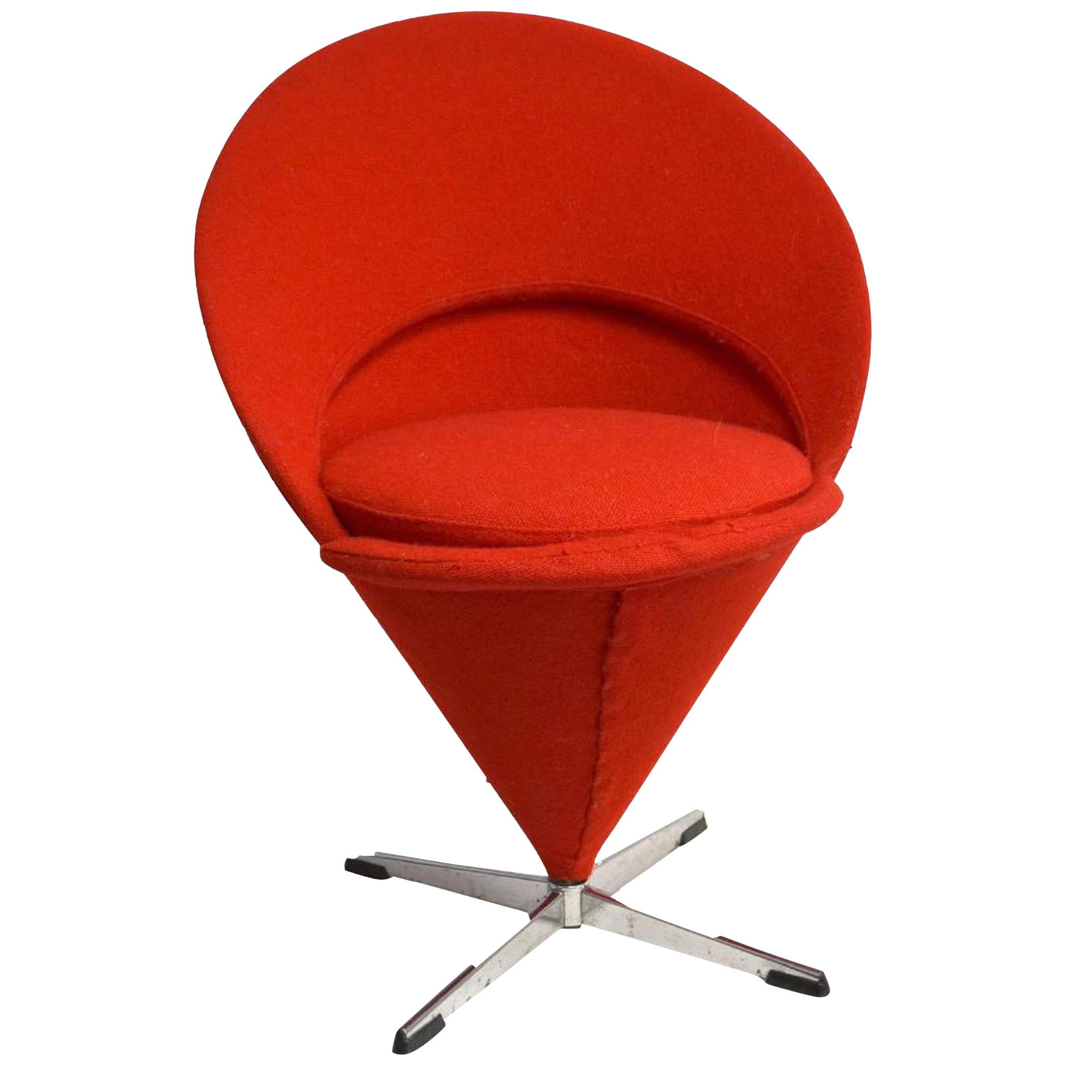 Verner Panton Cone Chair K1 in Cherry Red Wool, Original 1958, Wool Bouclé