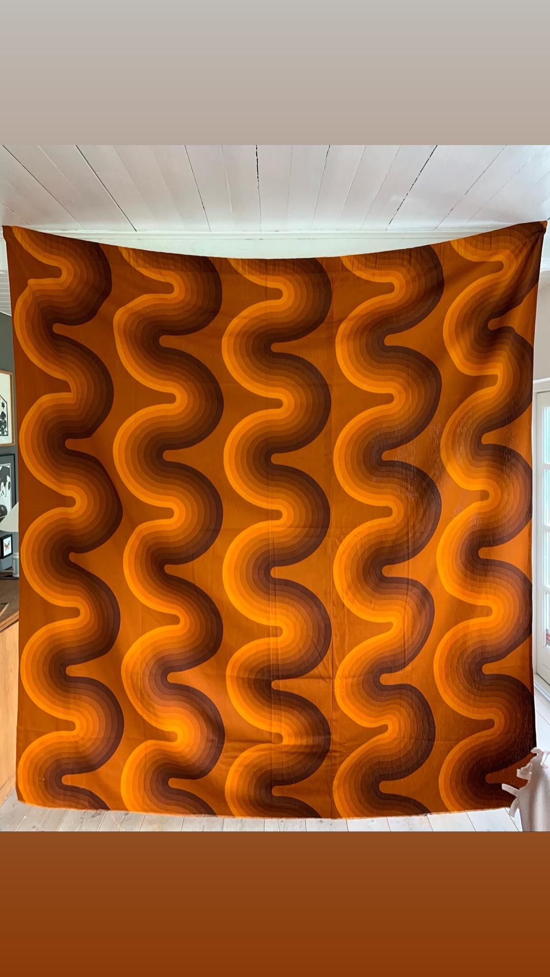 Verner Panton ‘Curve’ Textile for Swiss Mira-X, 1970s In Good Condition For Sale In Mørkøv, 85
