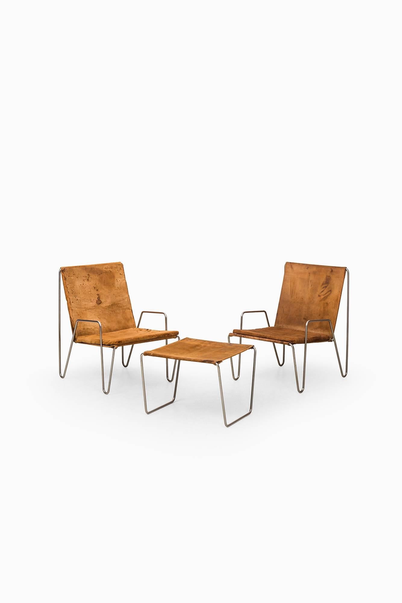 Easy Chairs mit Hocker Modell Bachelor von Fritz Hansen in Dänemark, Panton (Stahl) im Angebot