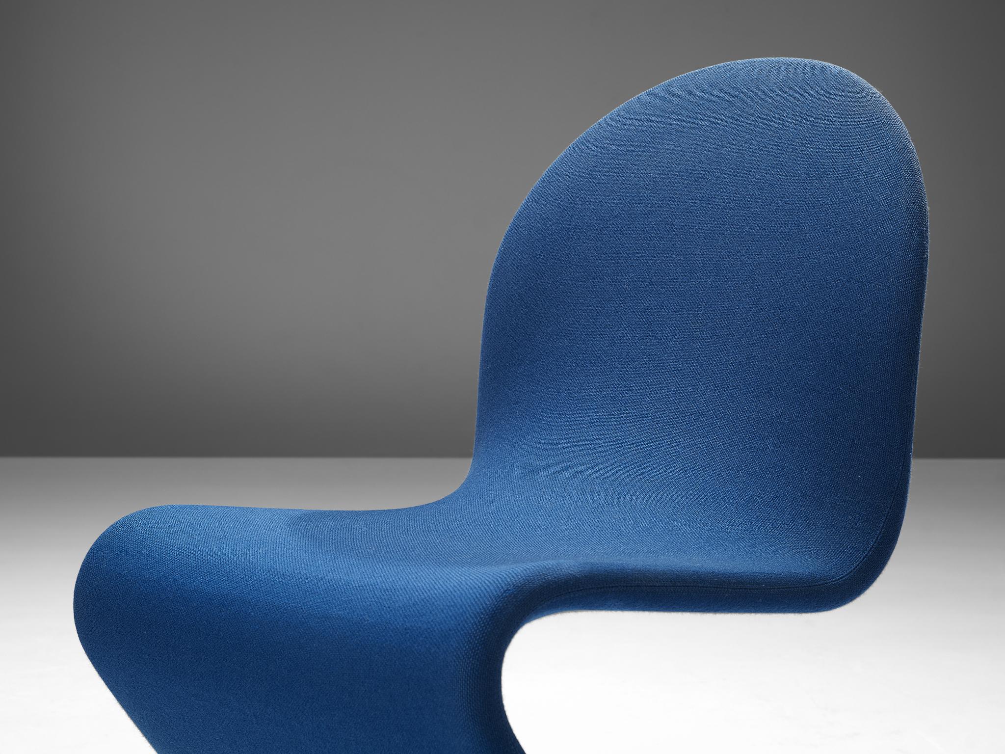Verner Panton for Fritz Hansen 'Chair a' Chair in Blue Upholstery In Good Condition In Waalwijk, NL