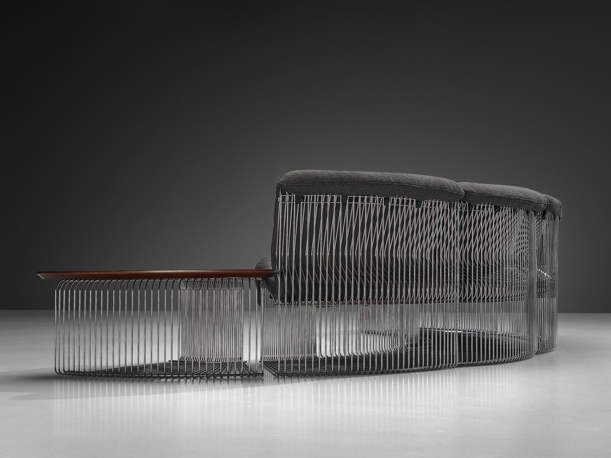 Verner Panton für Fritz Hansen 'Pantonova' Sofa im Angebot 1