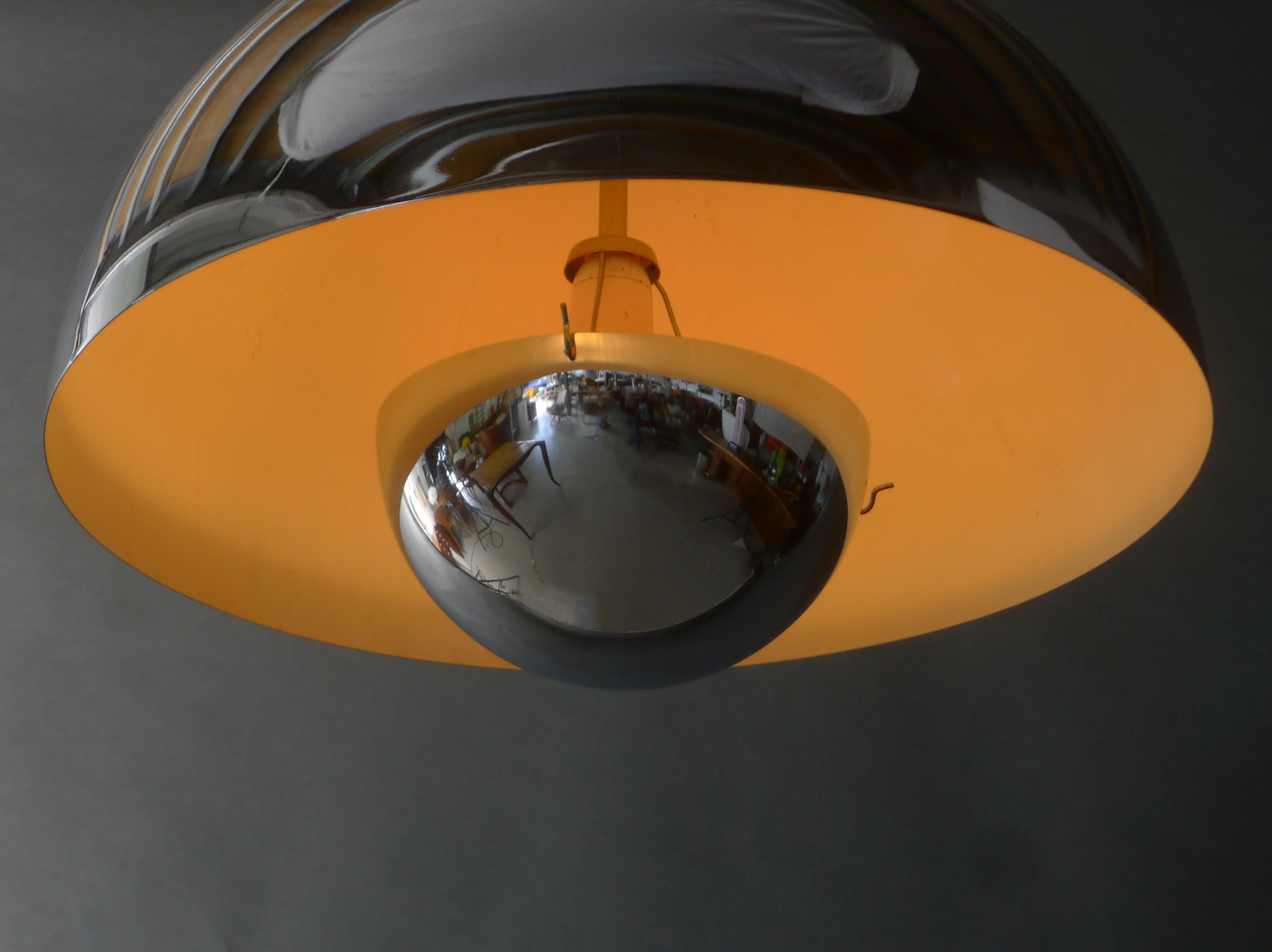 Verner Panton per Louis Poulsen, Lampada a sospensione a vaso di fiori, circa 1968, misura grande in vendita 1