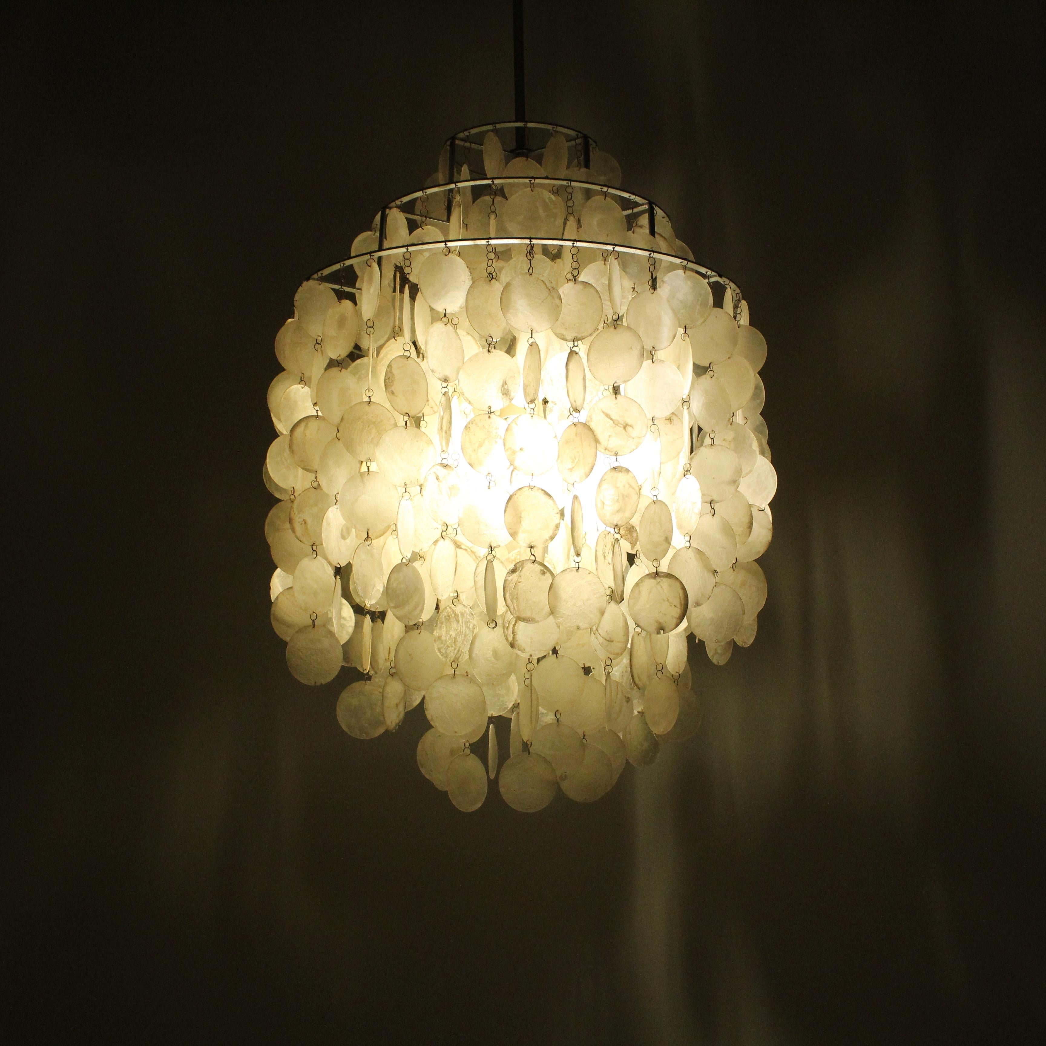 Mid-20th Century Verner Panton Fun 1DM shell Chandelier, 1960s For Sale