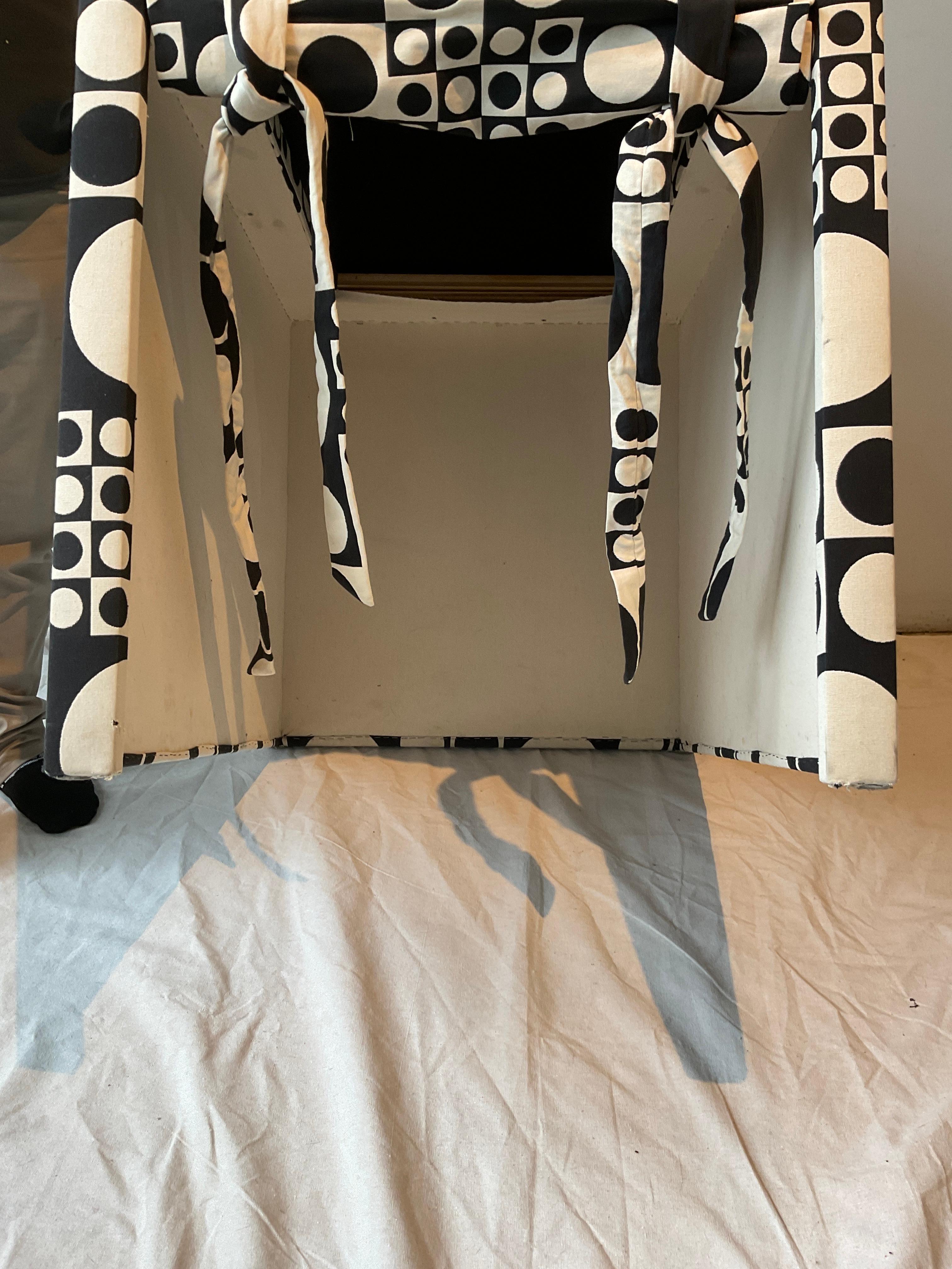 Verner Panton Geometri Fabric Custom Made Doghouse  For Sale 9