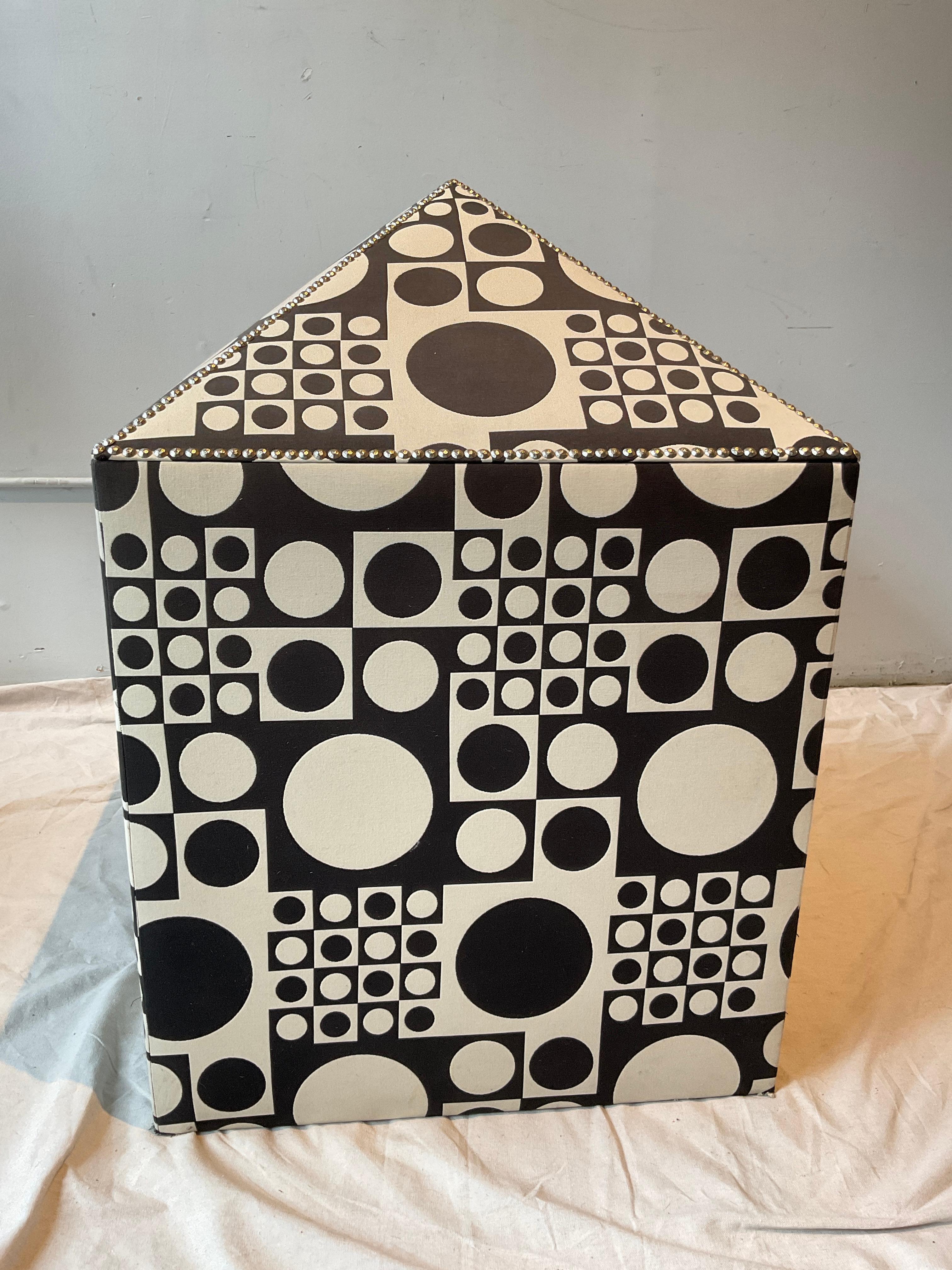 Verner Panton Geometri Fabric Custom Made Doghouse  For Sale 2