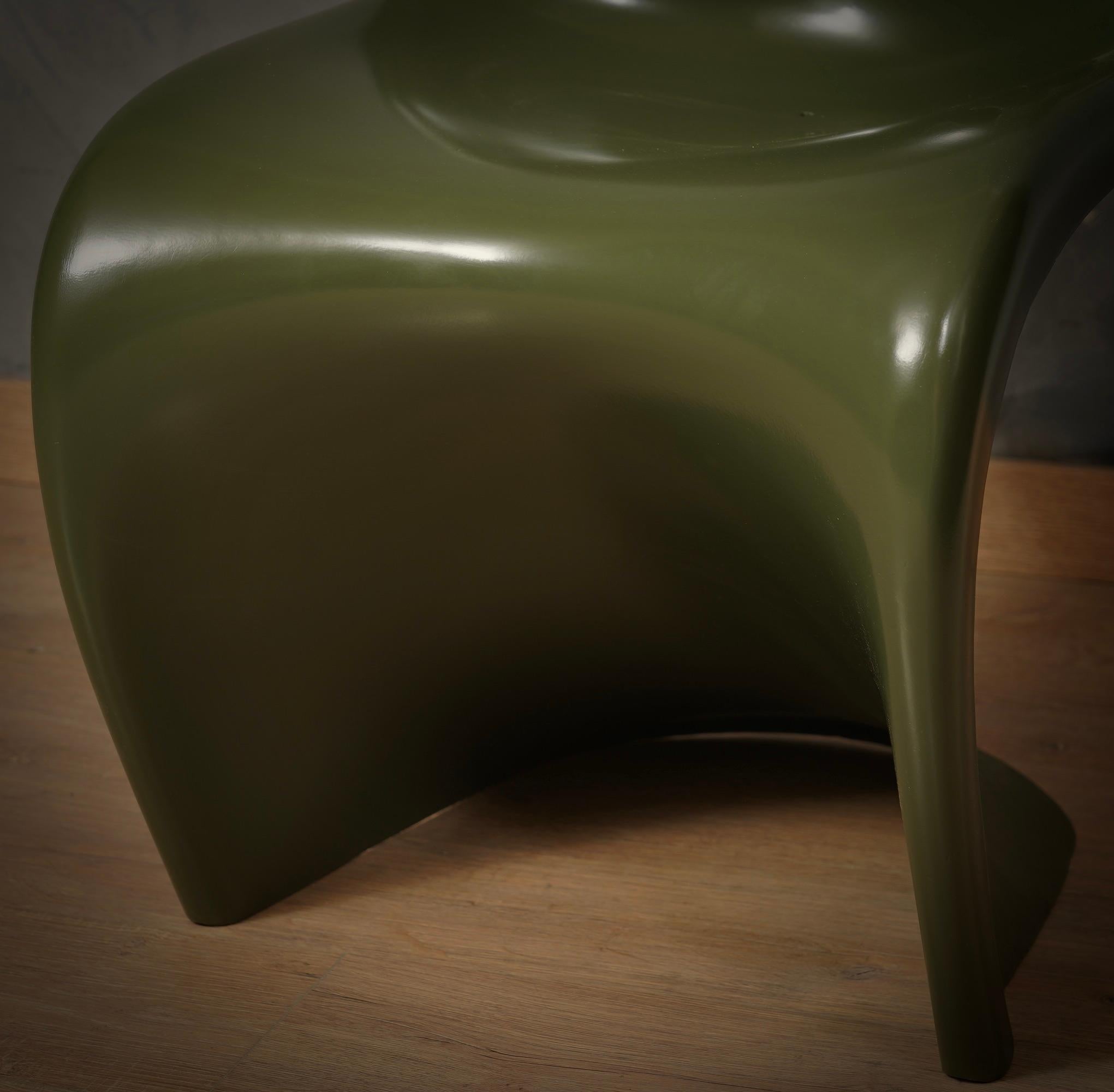 Verner Panton Sillas auxiliares verdes, 1960 mediados del siglo XX en venta