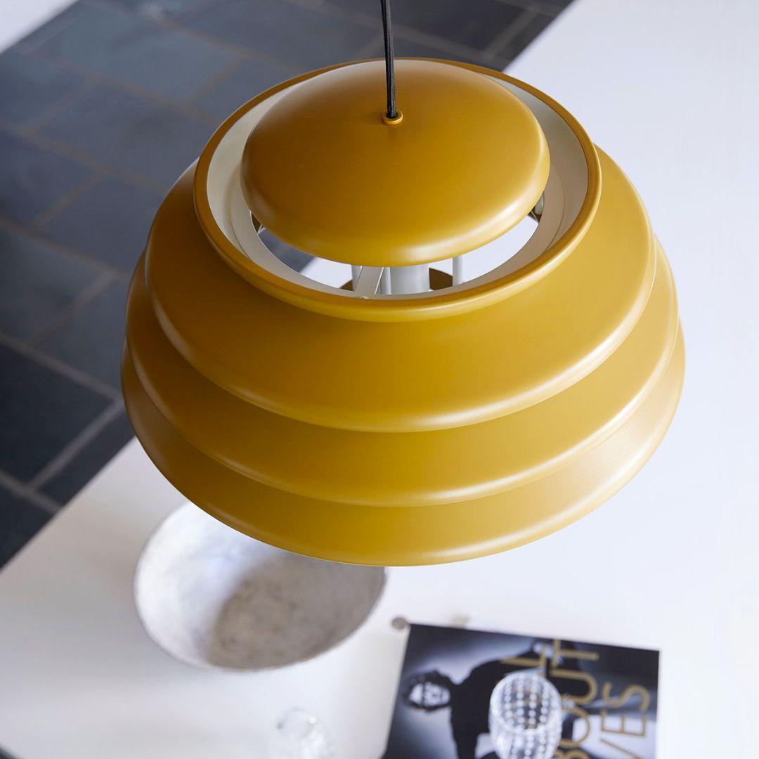 Powder-Coated Verner Panton 'Hive' Pendant Lamp in Yellow Powder Coated Aluminum for Verpan For Sale