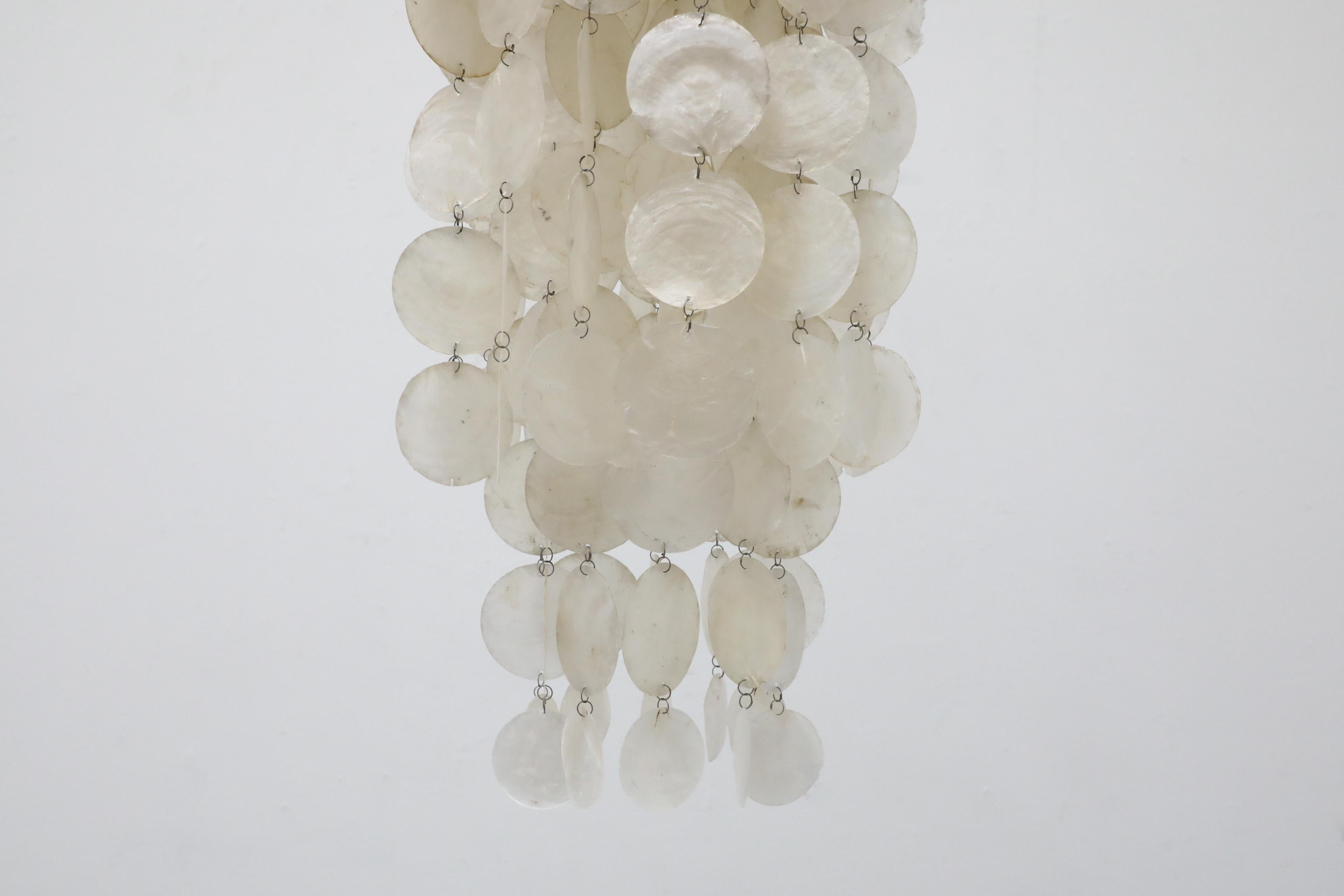 Verner Panton Inspired Mid-Century Italian Multi-Tiered Capiz Chandelier For Sale 5