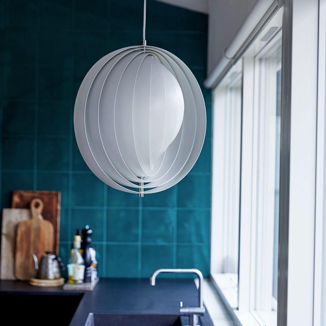 Lacquered Verner Panton Large 'Moon' Pendant Lamp in White Metal and Lamella for Verpan For Sale