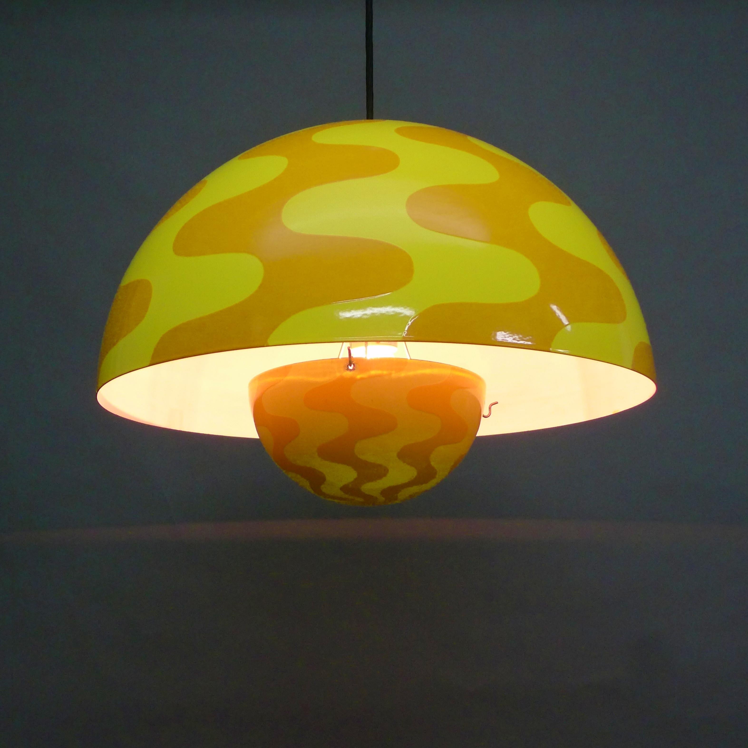 Mid-20th Century Verner Panton, Large Yellow Flowerpot Pendant Light, model VP2, original example For Sale
