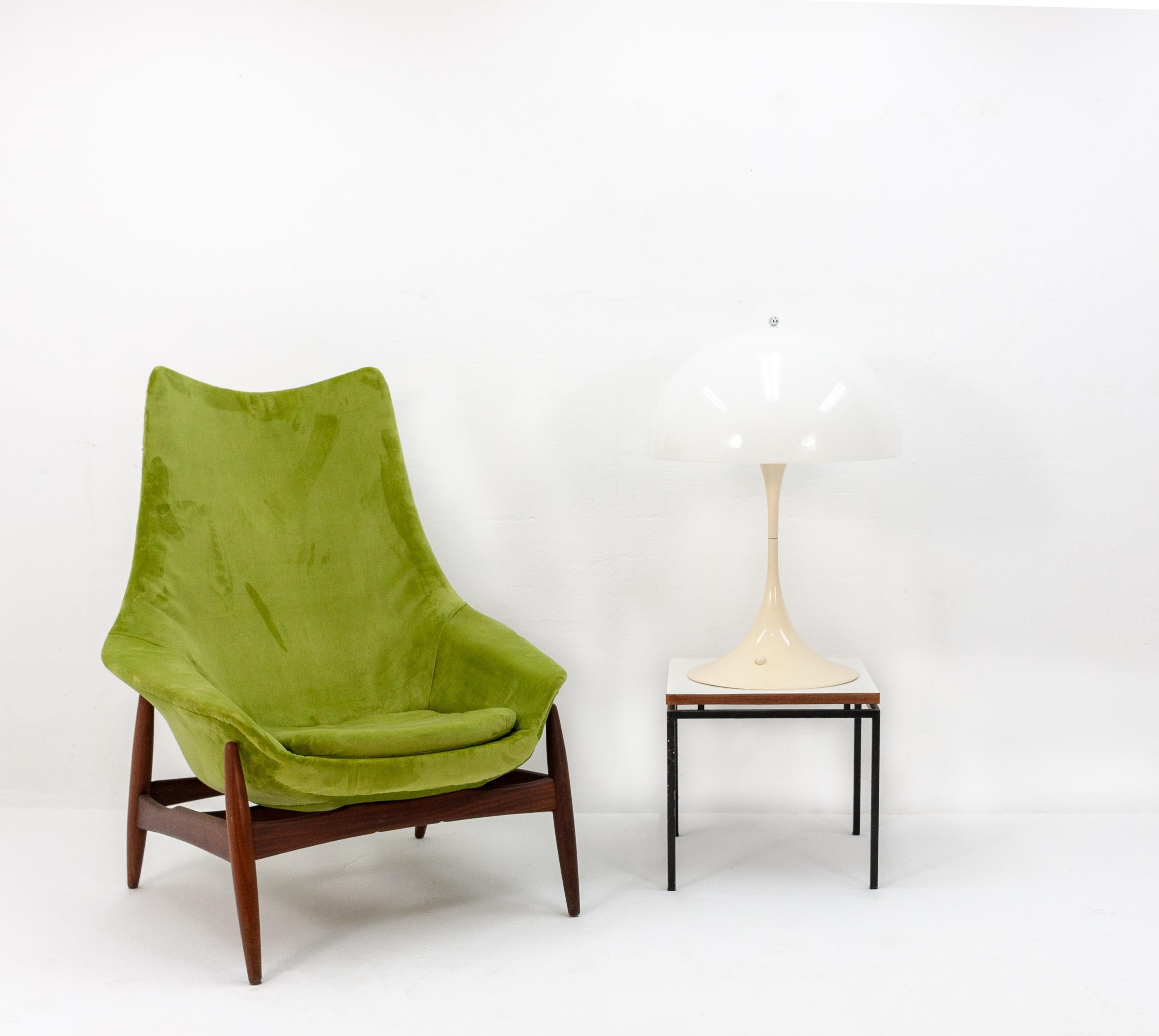 Mid-Century Modern Verner Panton Louis Poulsen Large Mushroom Table Lamp