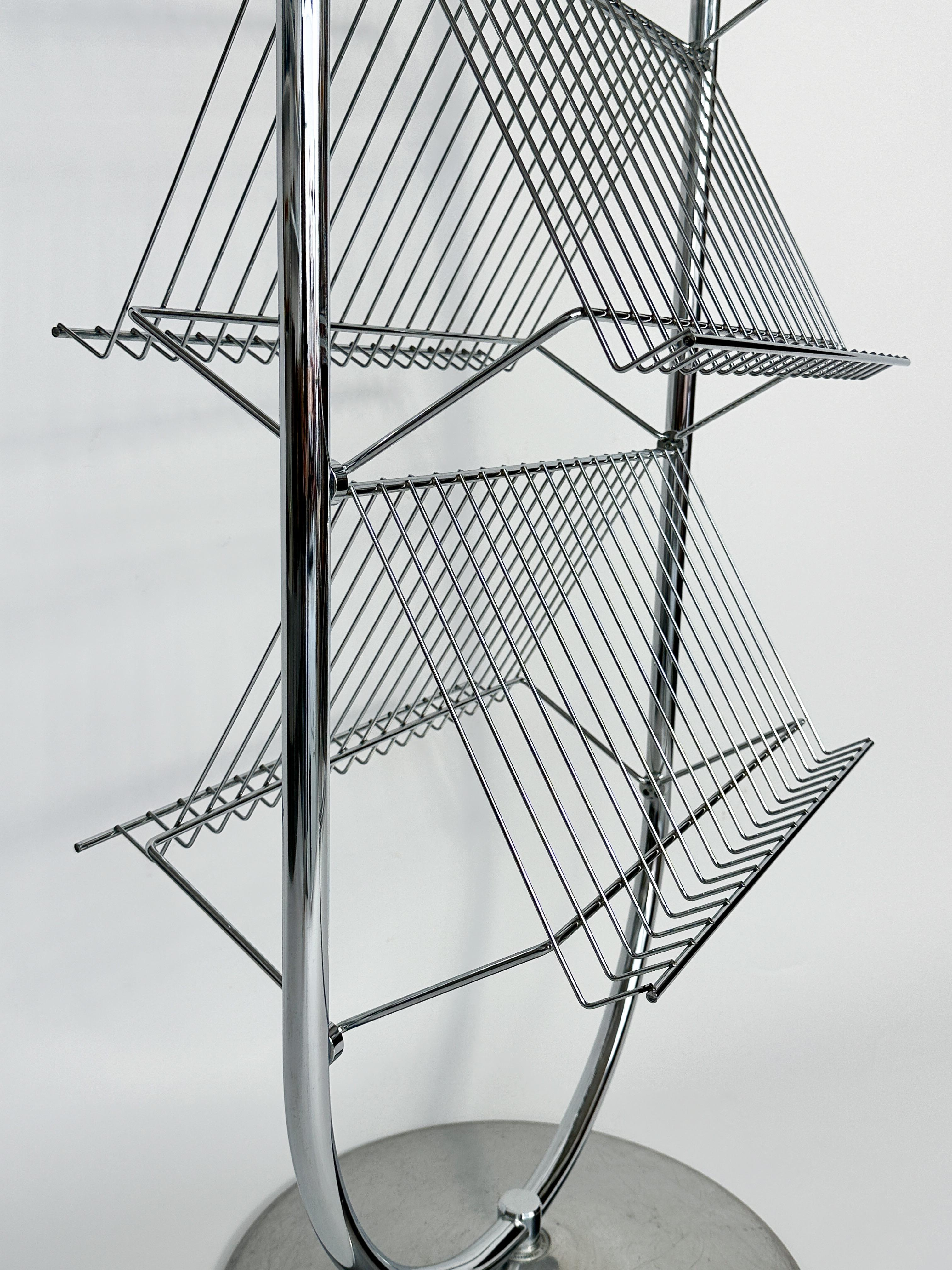 Verner Panton Magazine Rack Fritz Hansen Magazine Holder Display Chrome 1970s In Good Condition In Basel, BS