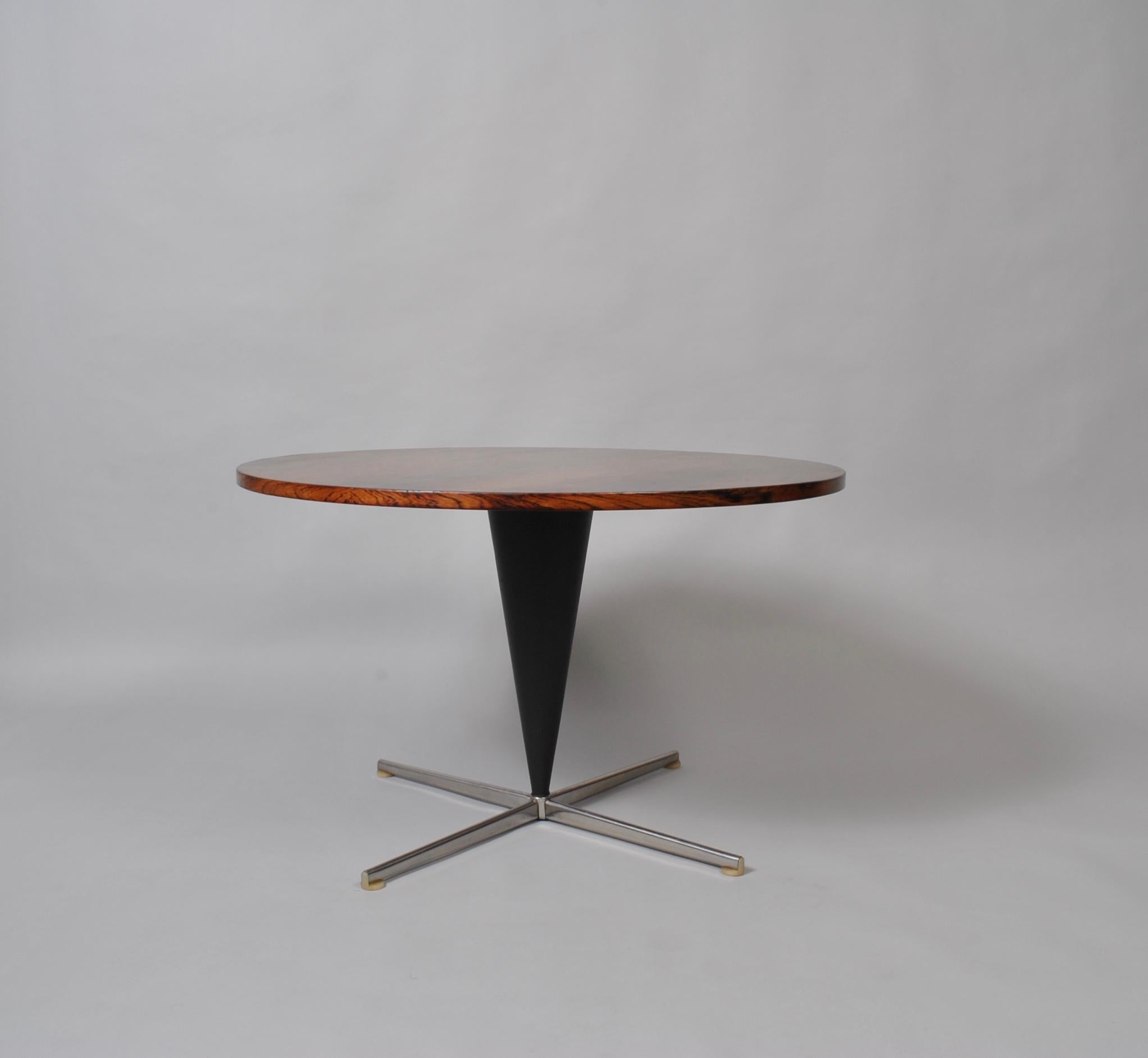 A very rare original 1958 cone table by Verner Panton. Lovely figured, varied and grained hardwood surface, leather covered cone to aluminium feet base, with Danish furniture control stamp intact verso.
Superb piece of midcentury design history.