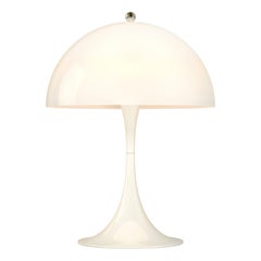 Verner Panton 'Panthella 250' Lámpara de mesa LED en blanco ópalo para Louis Poulsen