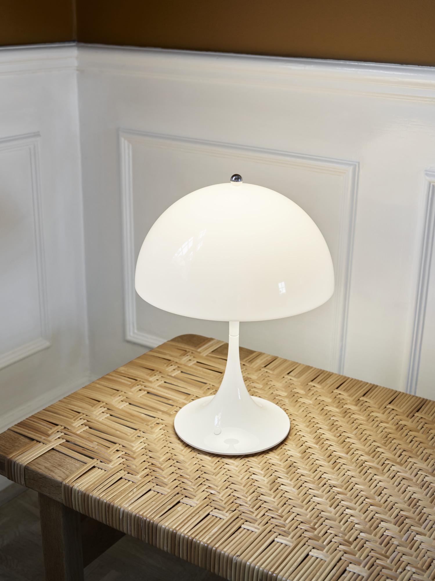 Molded Verner Panton 'Panthella 250' Portable Table Lamp in White for Louis Poulsen For Sale