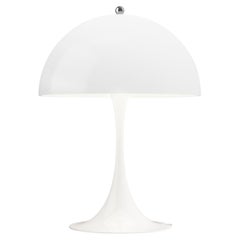 Verner Panton 'Panthella 320' Lampe de table blanc opale pour Louis Poulsen