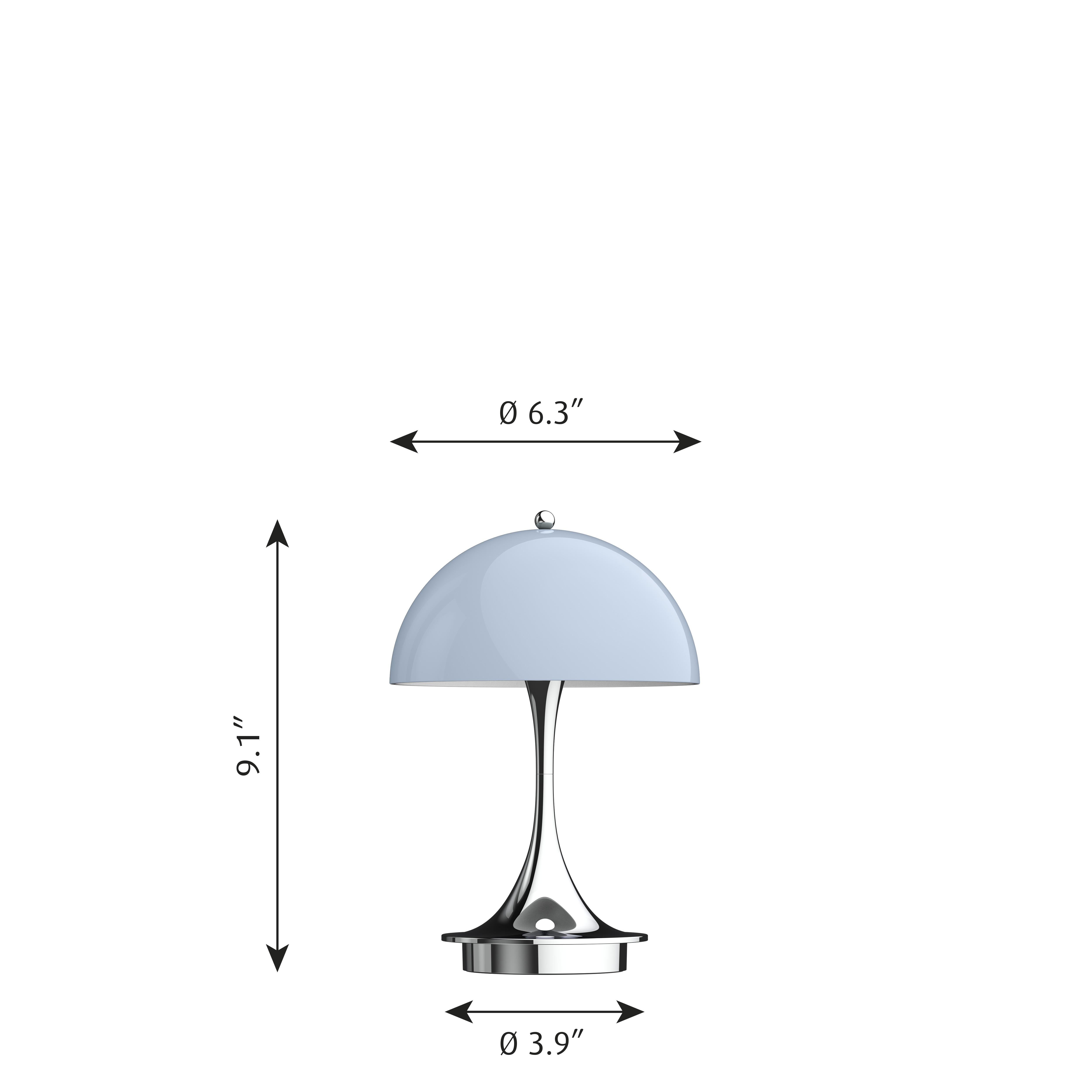 Verner Panton 'Panthella 160 Portable' Lamp for Louis Poulsen in Grey Acrylic For Sale 1