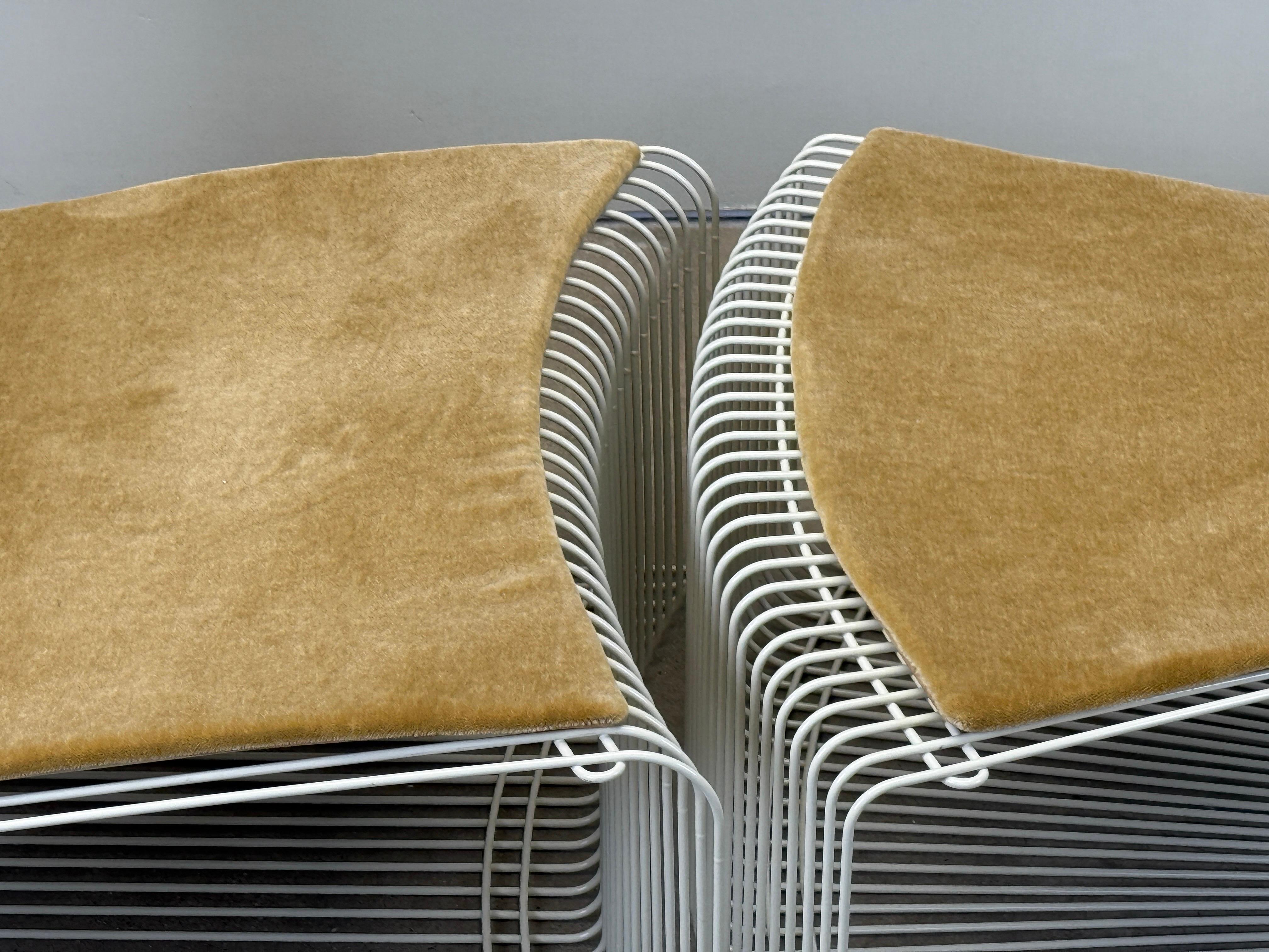 Verner Panton Pantonova Silla de salón y otomana en venta 7