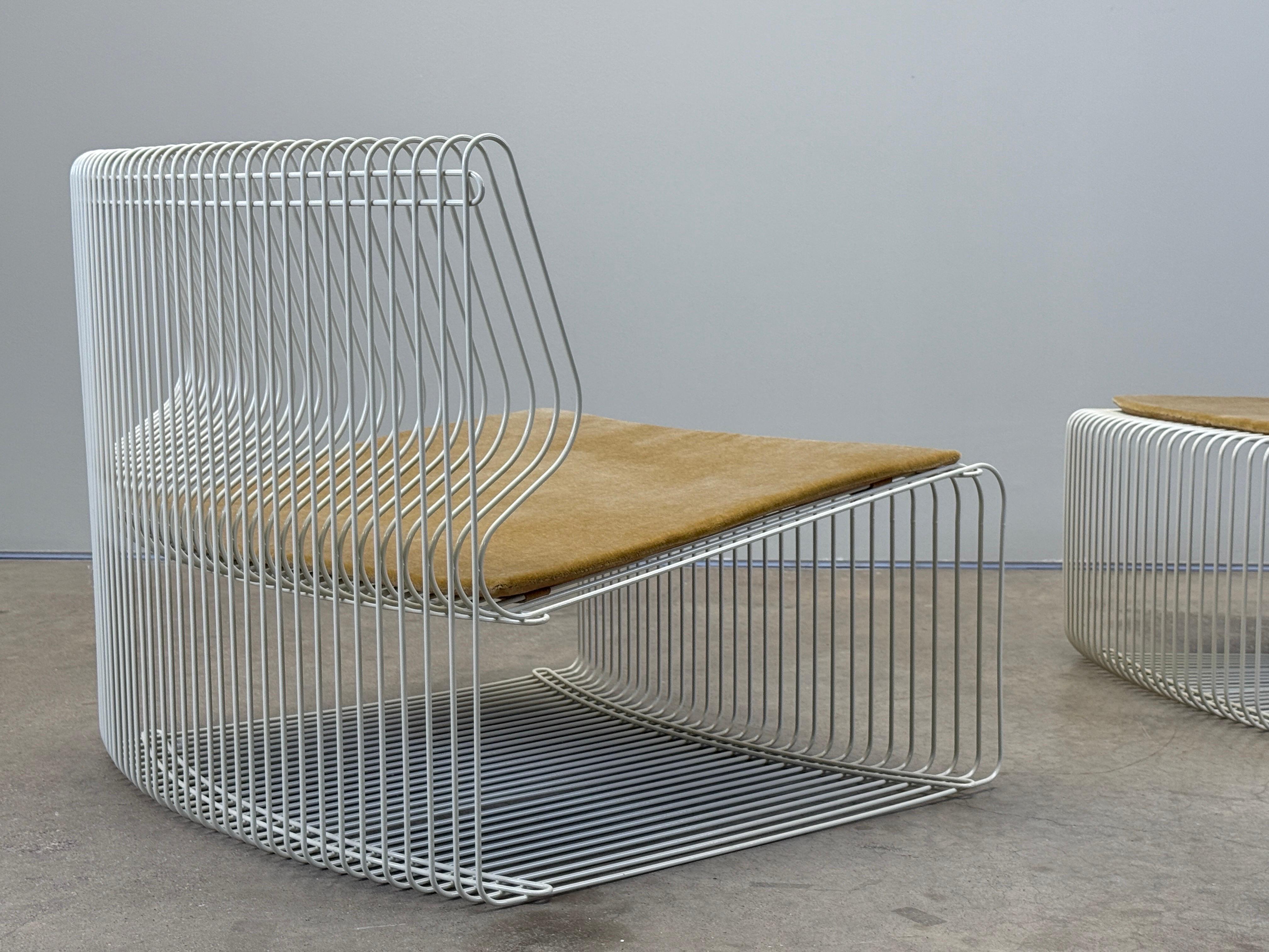 Verner Panton Pantonova Silla de salón y otomana en venta 9