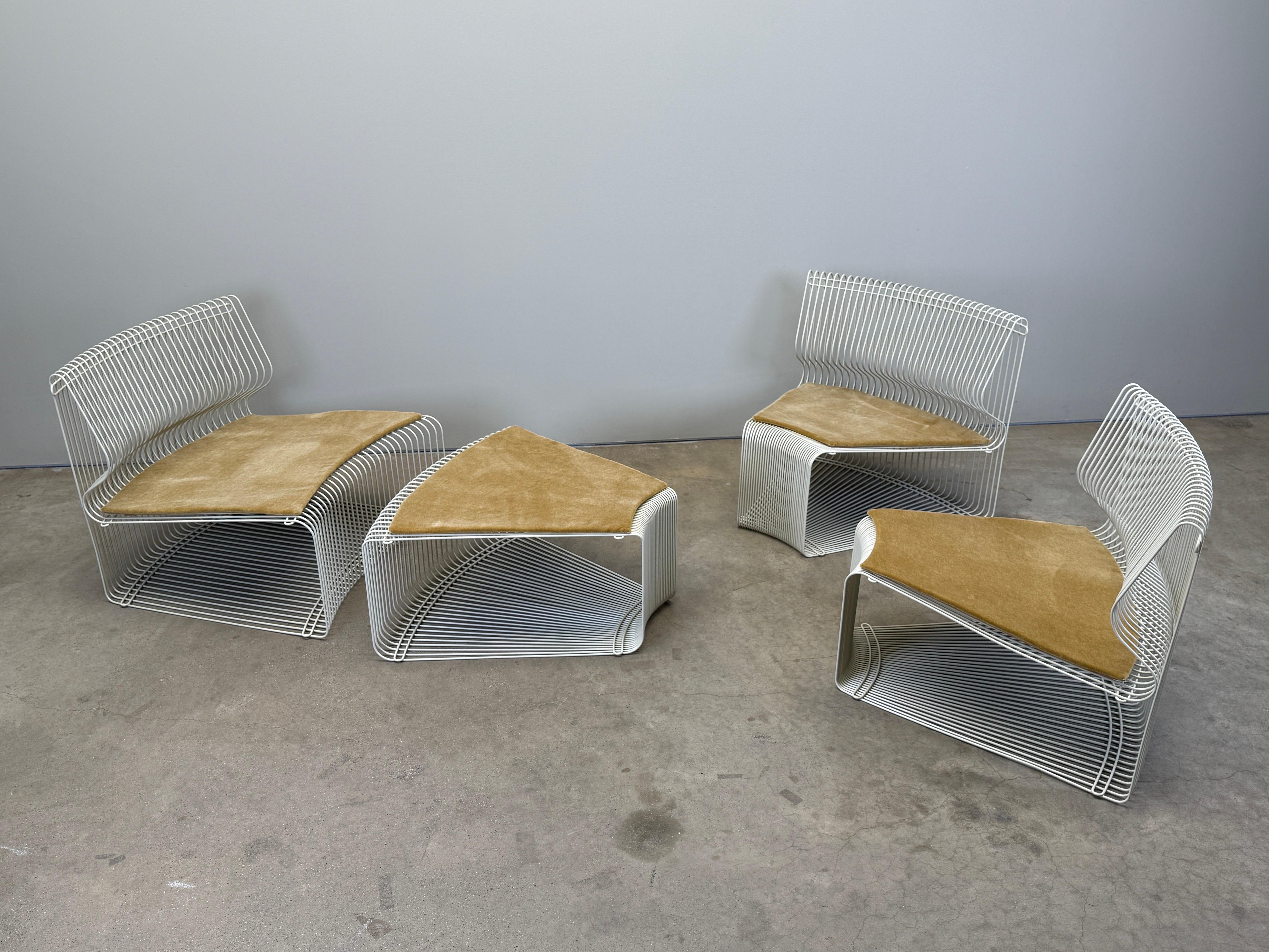 Verner Panton Pantonova Silla de salón y otomana en venta 11