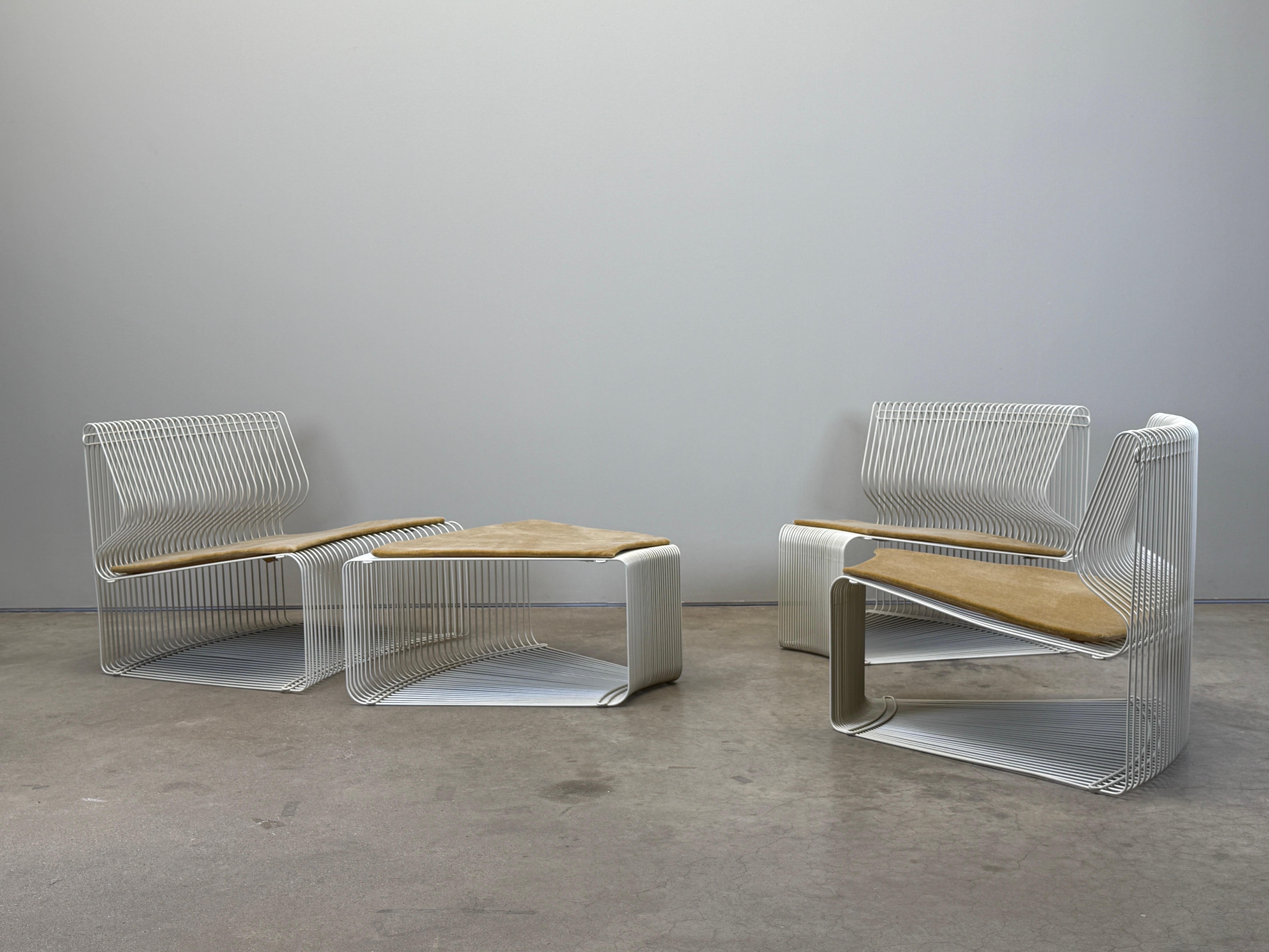Verner Panton Pantonova Silla de salón y otomana en venta 12