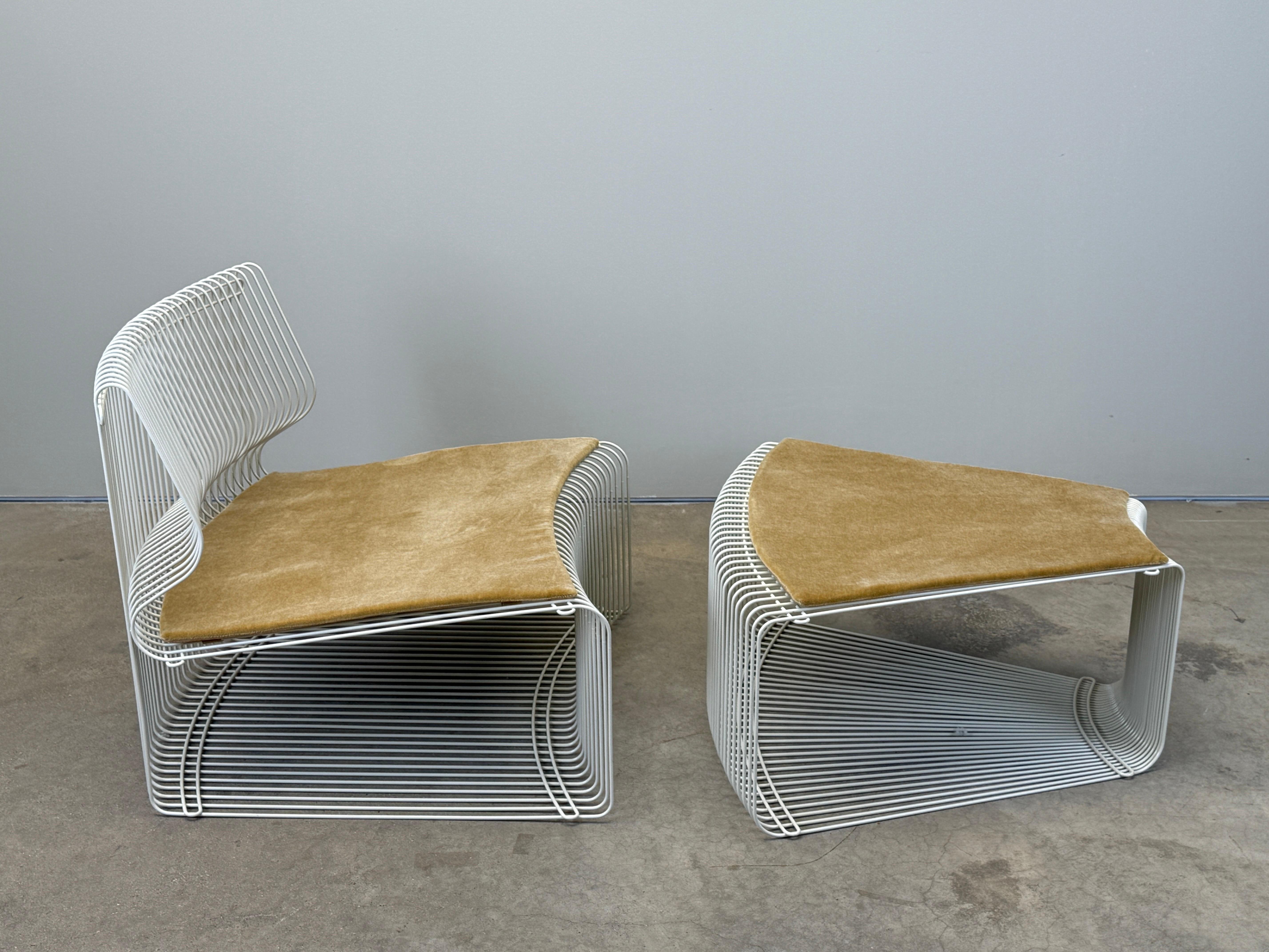 Verner Panton Pantonova Silla de salón y otomana en venta 2