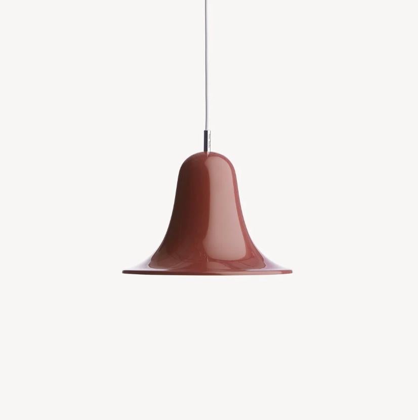 Verner Panton Pantop Ø23 Pendant. Designed in 1980, current production.

The elegant Pantop line was designed by Verner Panton in 1980, and has for a long time been a staple of the Verpan collection. Pantop is characterized by a bell-like, widely