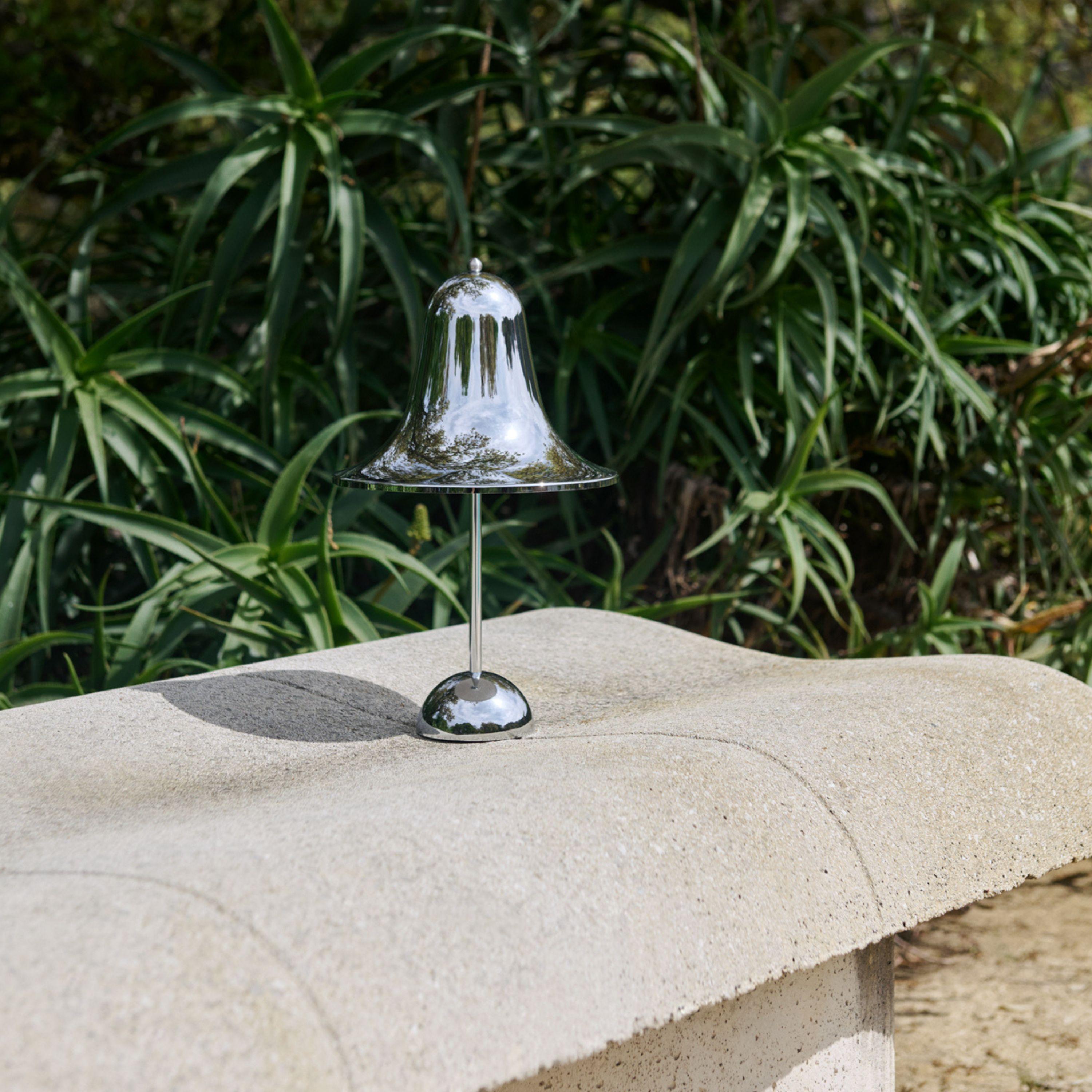 Lampada da tavolo portatile 'Pantop' di Verner Panton in verde acqua e cromo per Verpan in vendita 5