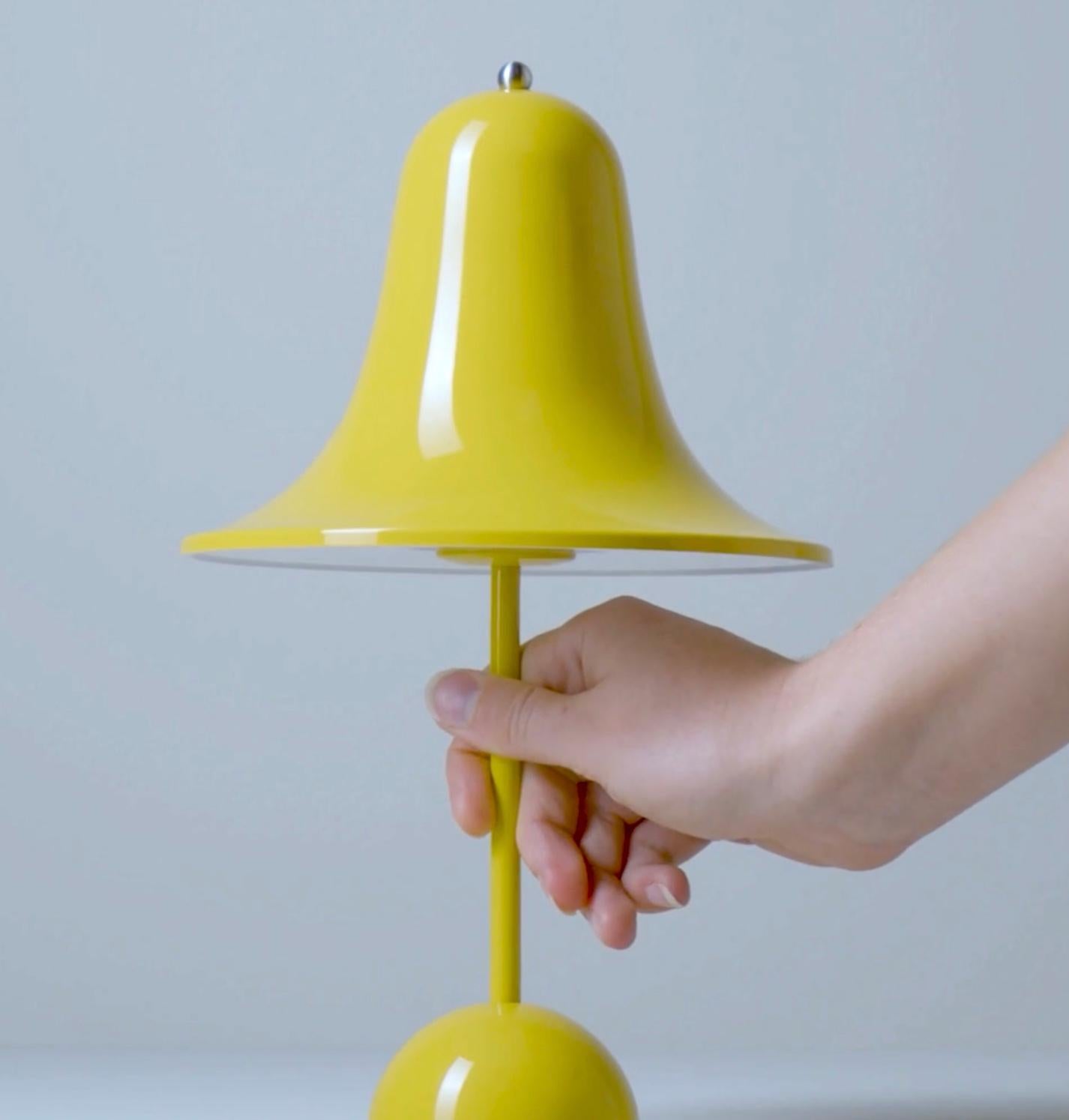 Lampada da tavolo senza fili 'Pantop Portable' di Verner Panton in 'Dusty Rose' per Verpan in vendita 3