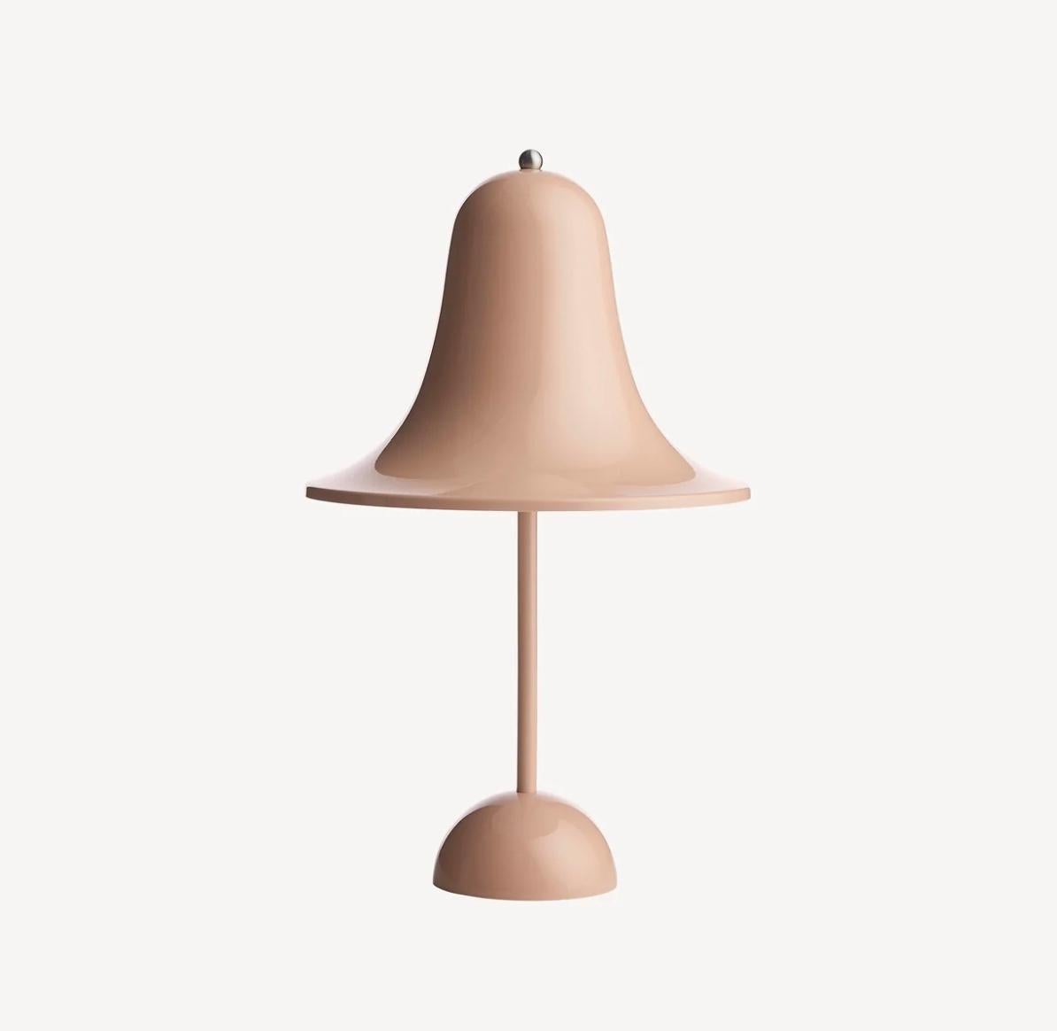 Verner Panton 'Pantop Portable' table lamp in 'Dusty Rose' for Verpan. Designed in 1980. New, current production.

This is a versatile smaller and wireless version of the 'Pantop' table lamp, usb-chargeable. 

The elegant Pantop line was