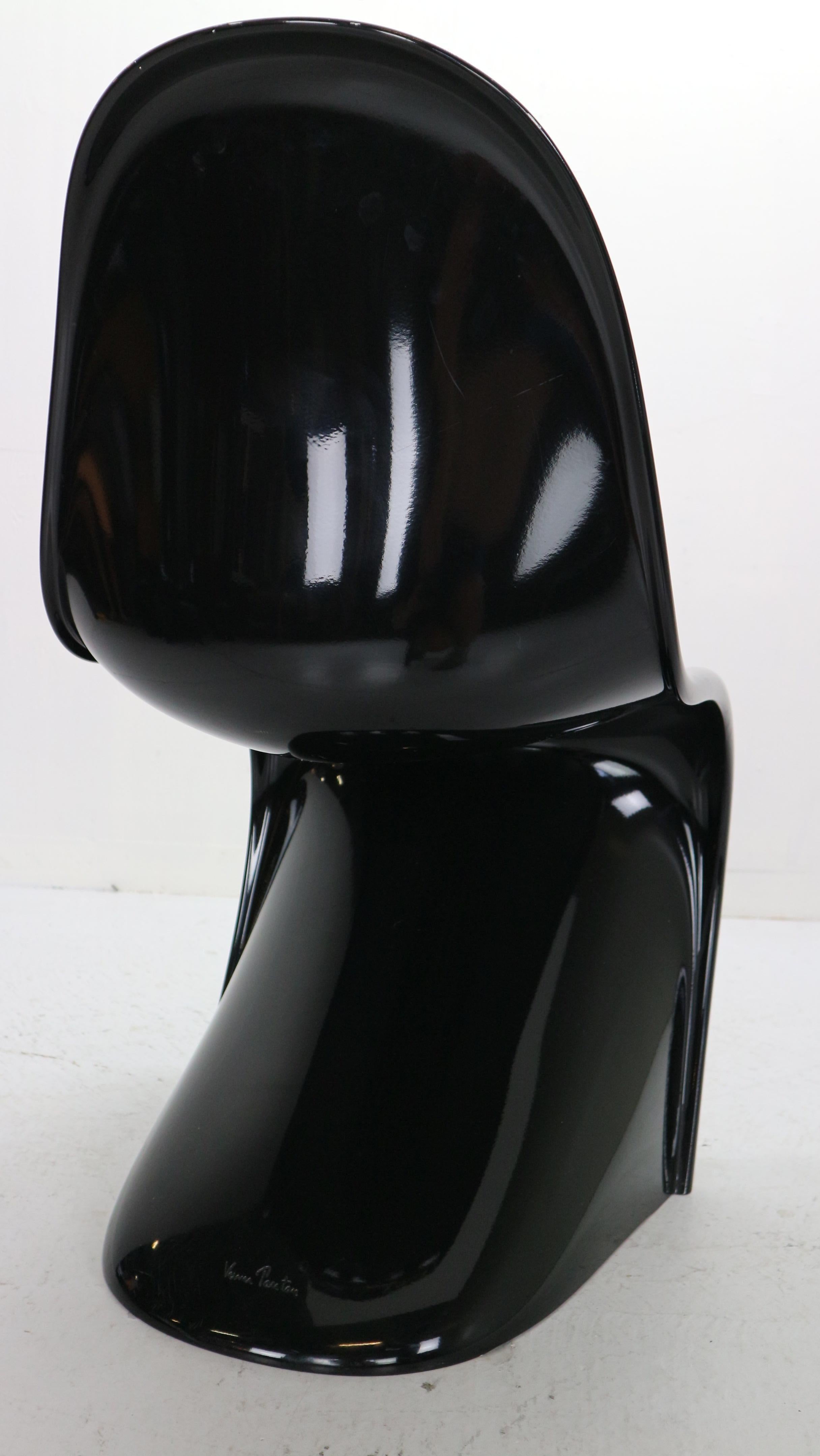 Verner Panton Set of 5 Black Gloss Fiberglass Chairs 