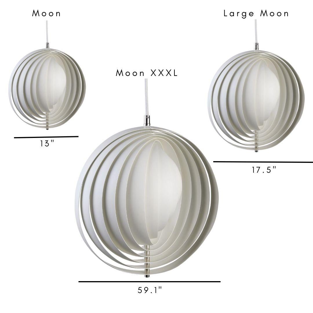 Verner Panton Small 'Moon' Pendant Lamp in White Metal and Lamella for Verpan For Sale 1