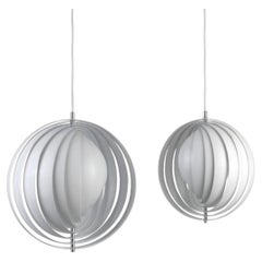 Verner Panton „Moon“ Pendelleuchte aus weißem Metall für Verpan, Durchmesser 13,4 Zoll