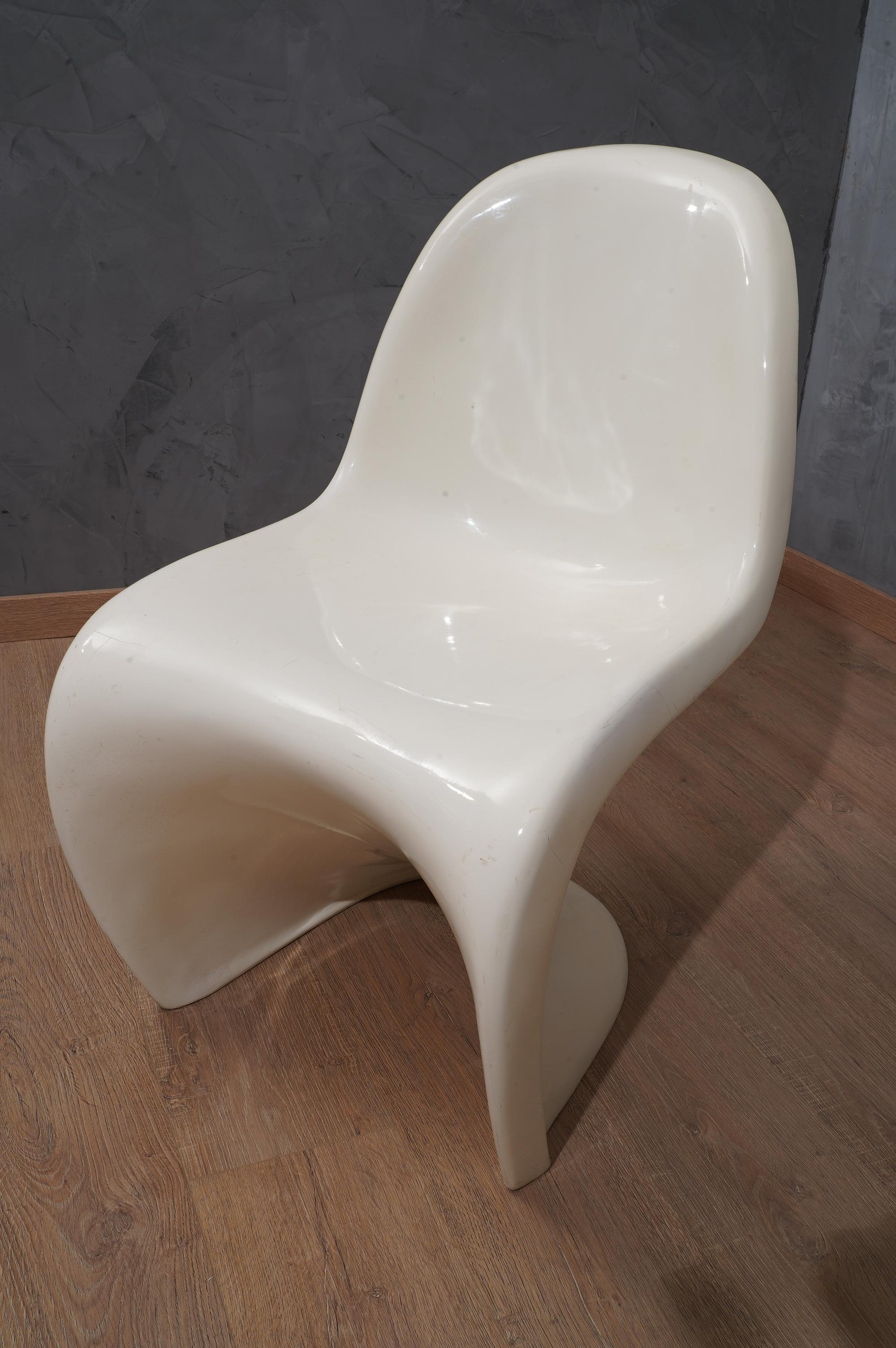 Verner Panton White Chairs, 1960 1