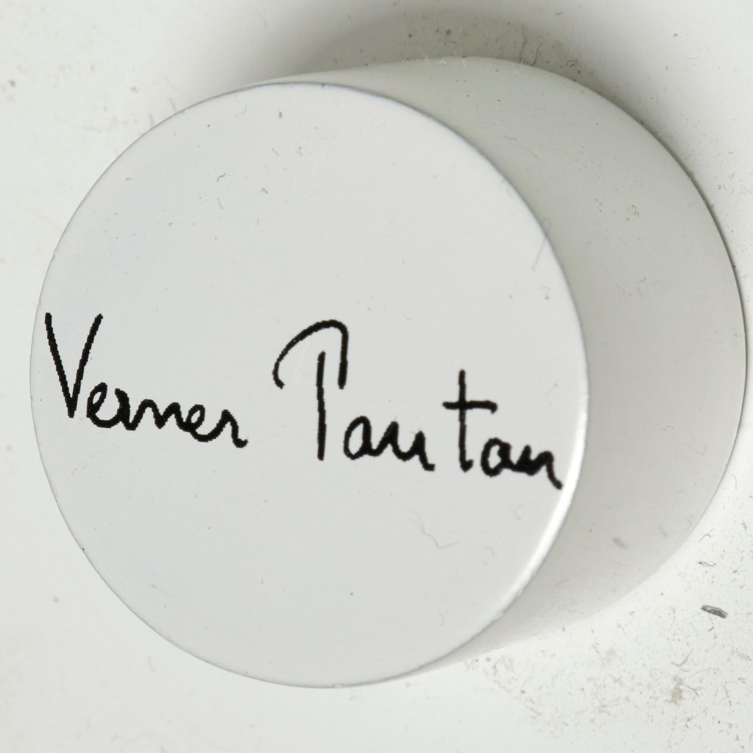 Danois Lampe de bureau Verner Panton en forme d'oignon émaillé blanc, style danois moderne en vente