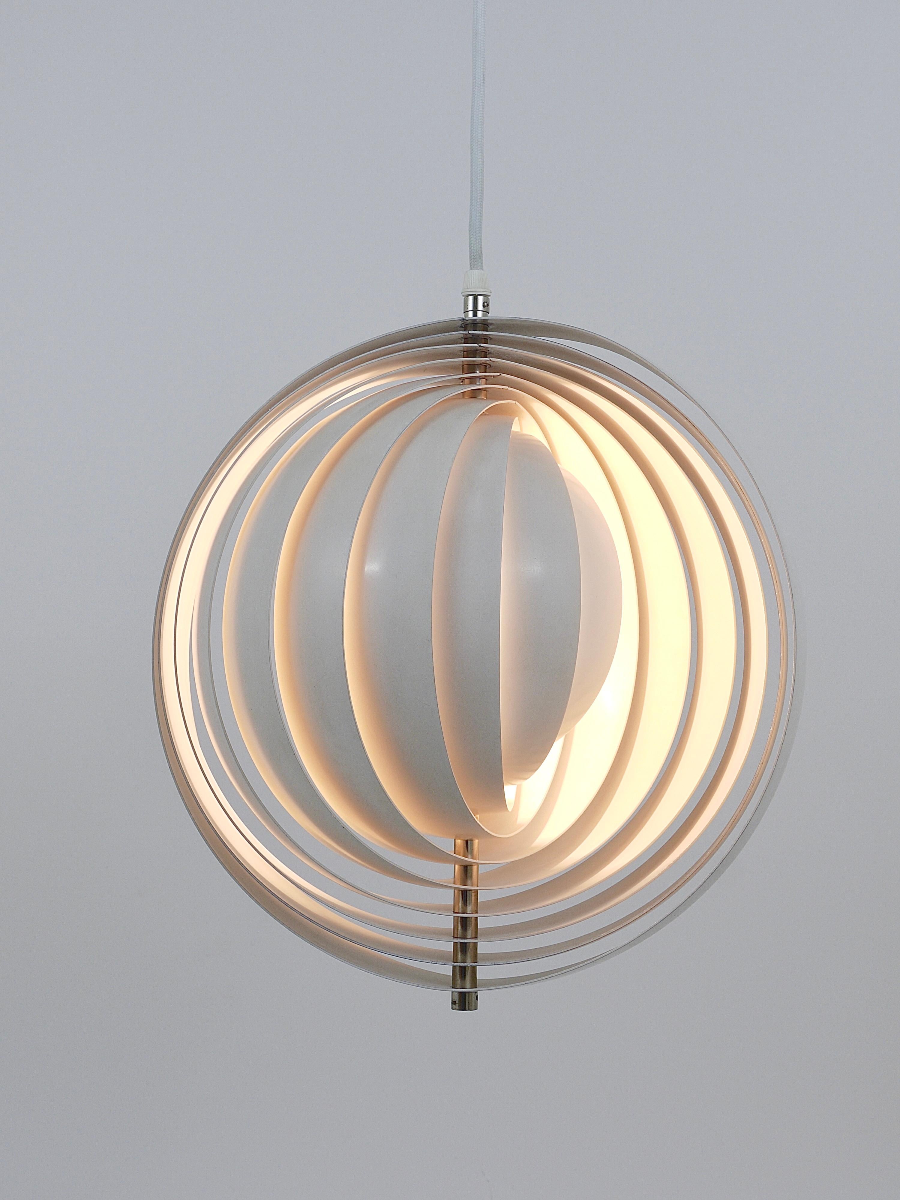 Mid-Century Modern Verner Panton White Moon Lamp Visor Lamp, Op-Art, Louis Poulsen, Denmark, 1960s For Sale