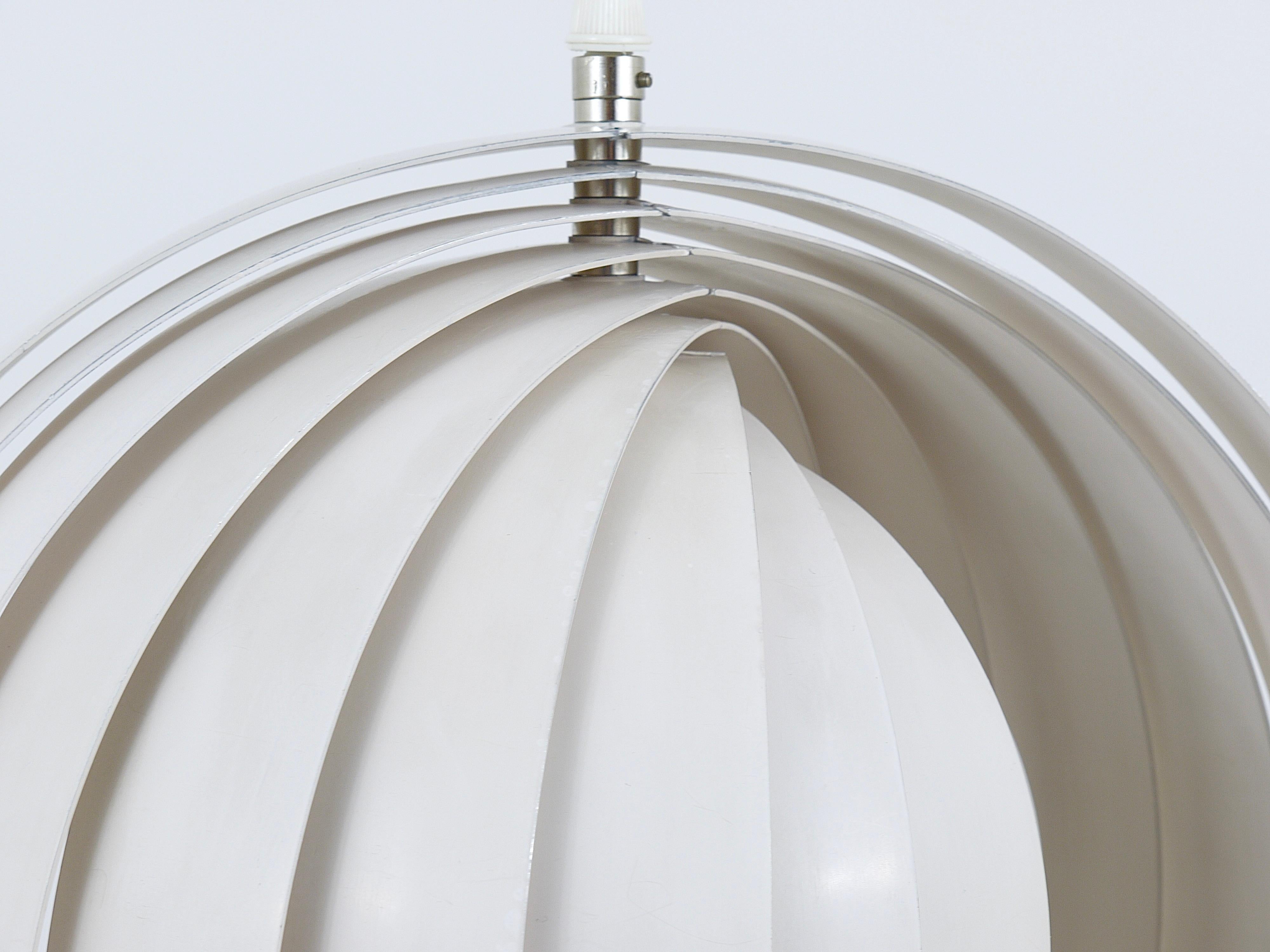 Metal Verner Panton White Moon Lamp Visor Lamp, Op-Art, Louis Poulsen, Denmark, 1960s For Sale