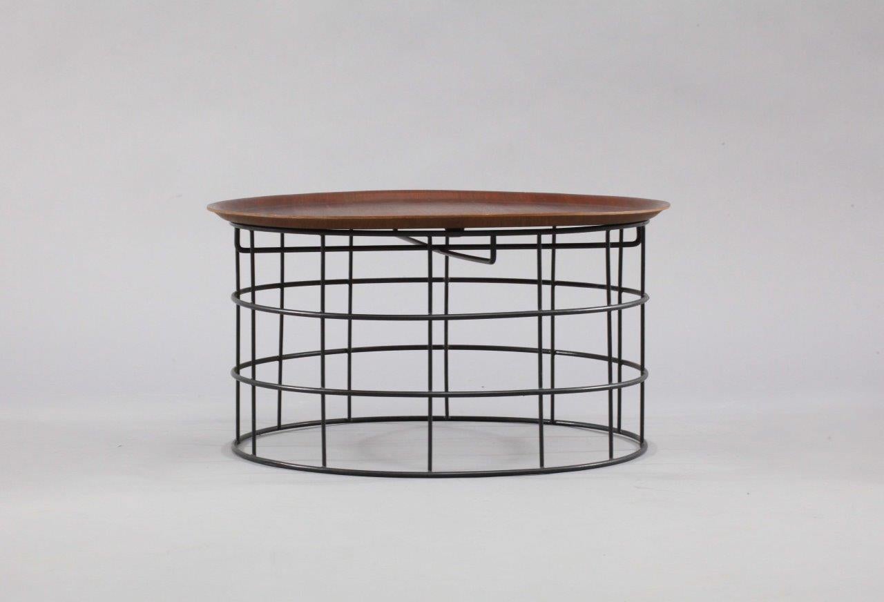 Wire coffee table,
Verner Panton,
Denmark, 1960.
Wire base, teak plate.