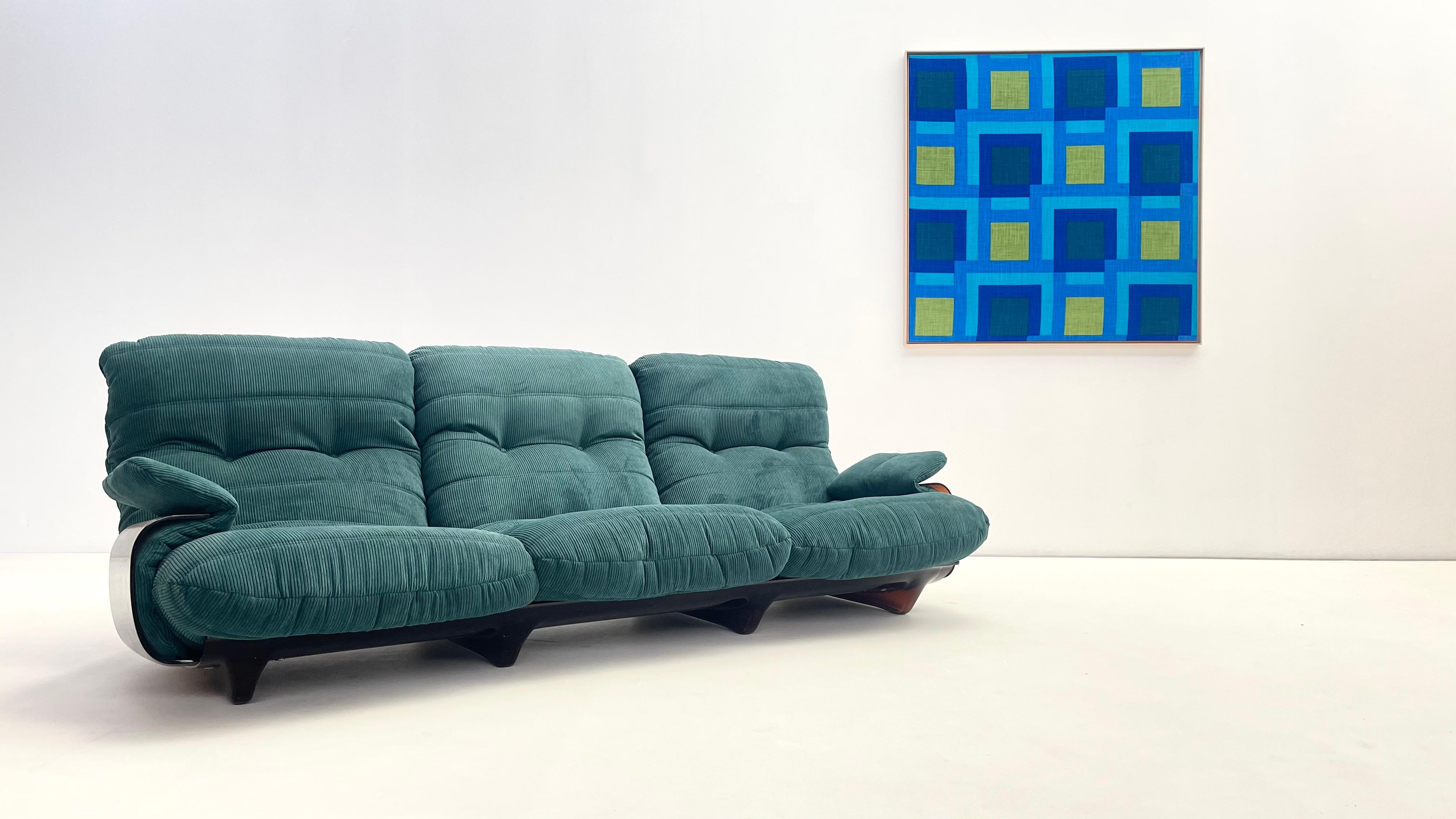 Canvas made by hand with one of the Mira-X collection of fabric by Verner Panton 1971. 

Limited edition of 4 pieces.

