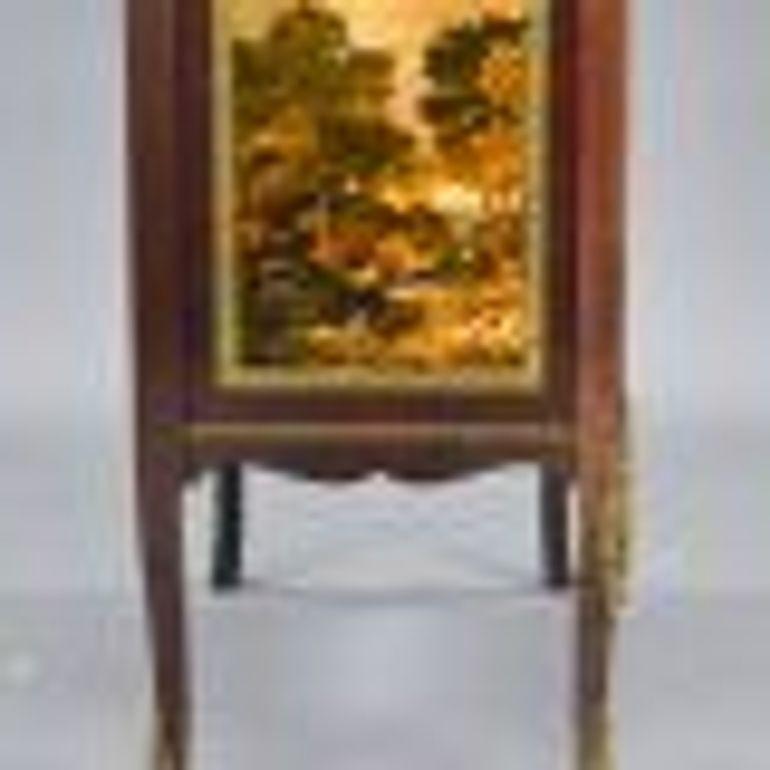 Vernis Martin Display Cabinet by H & L Epstein For Sale 3