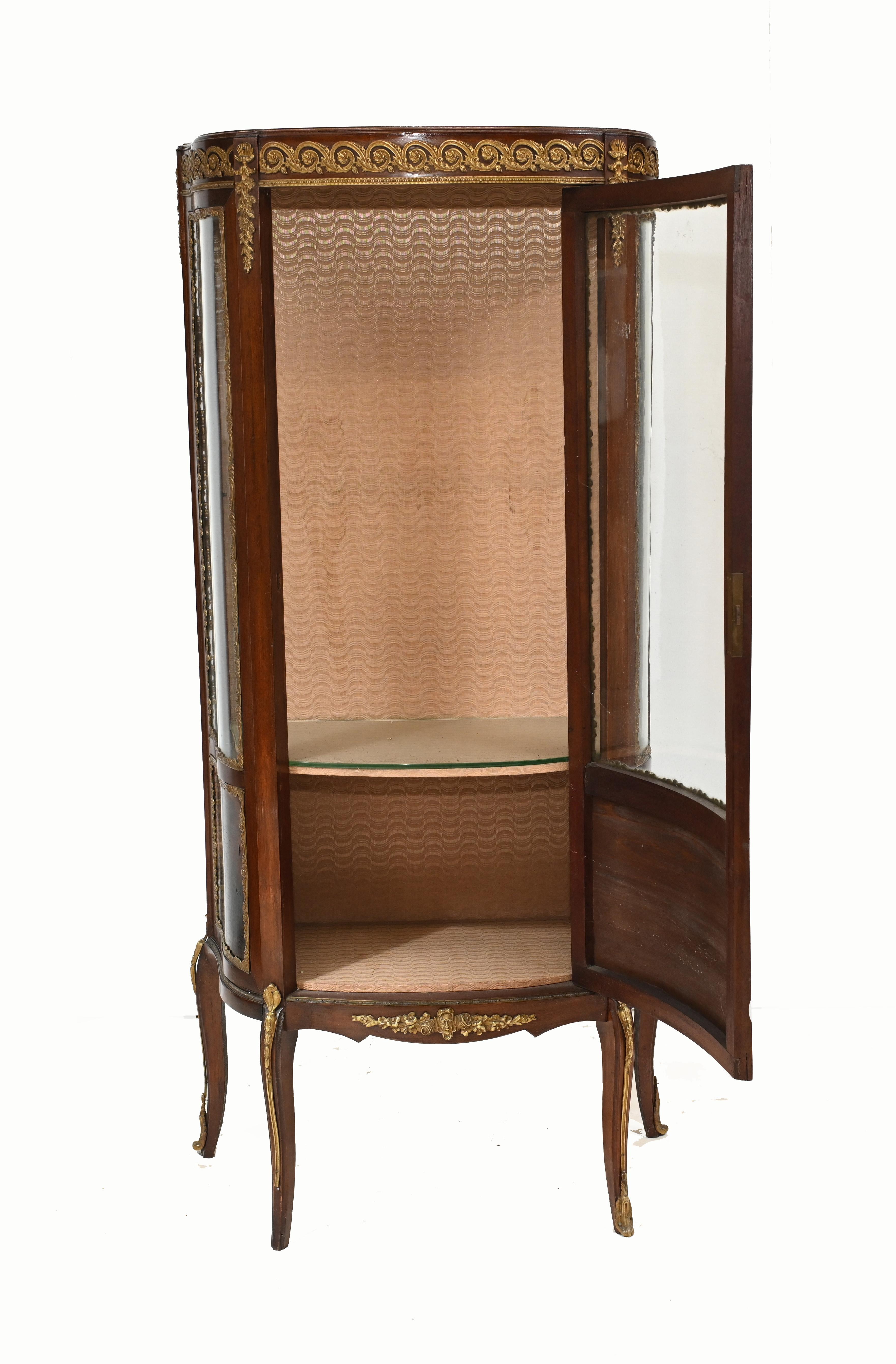 20th Century Vernis Martin Display Cabinet French Vitrine Painted For Sale
