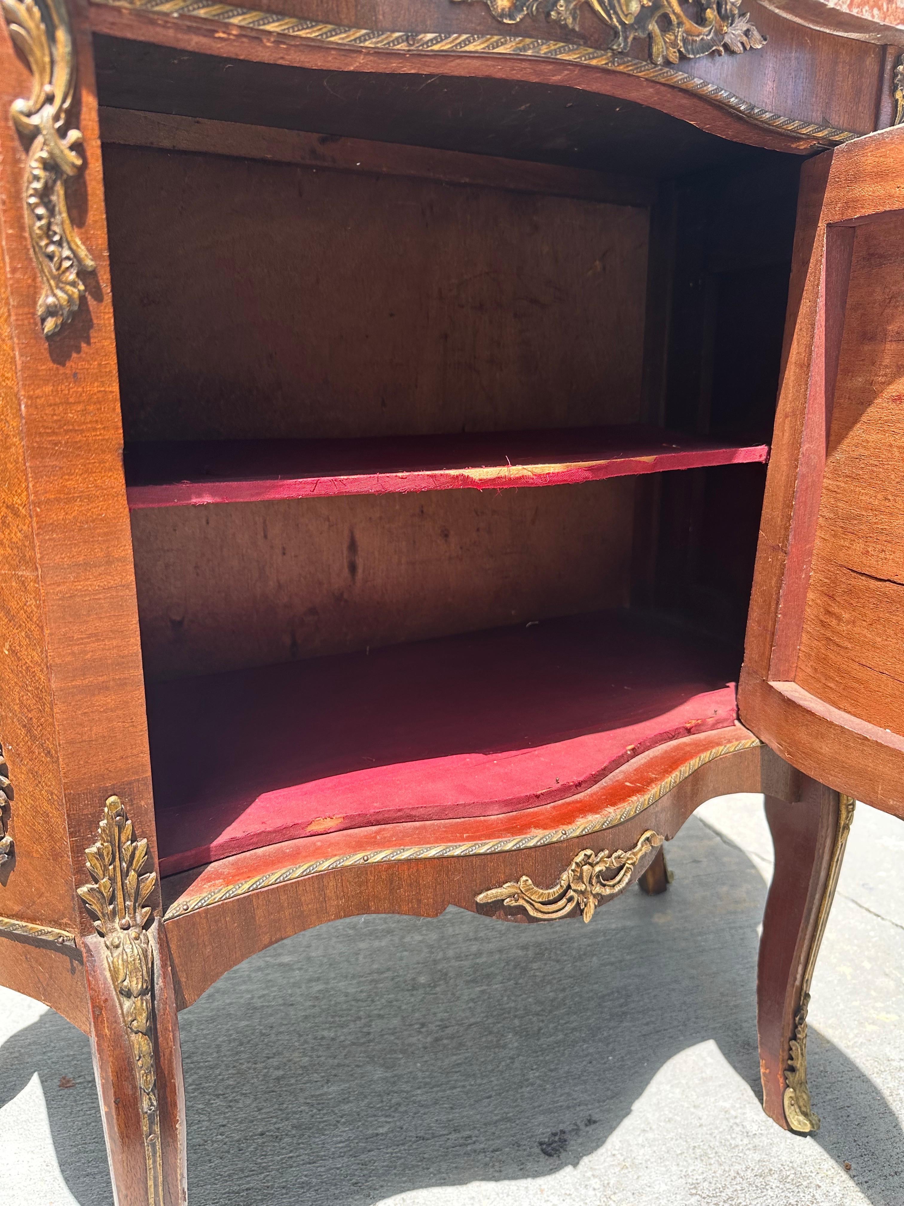 Vernis Martin French Antique Commode Chest Piano in marmo. in vendita 6