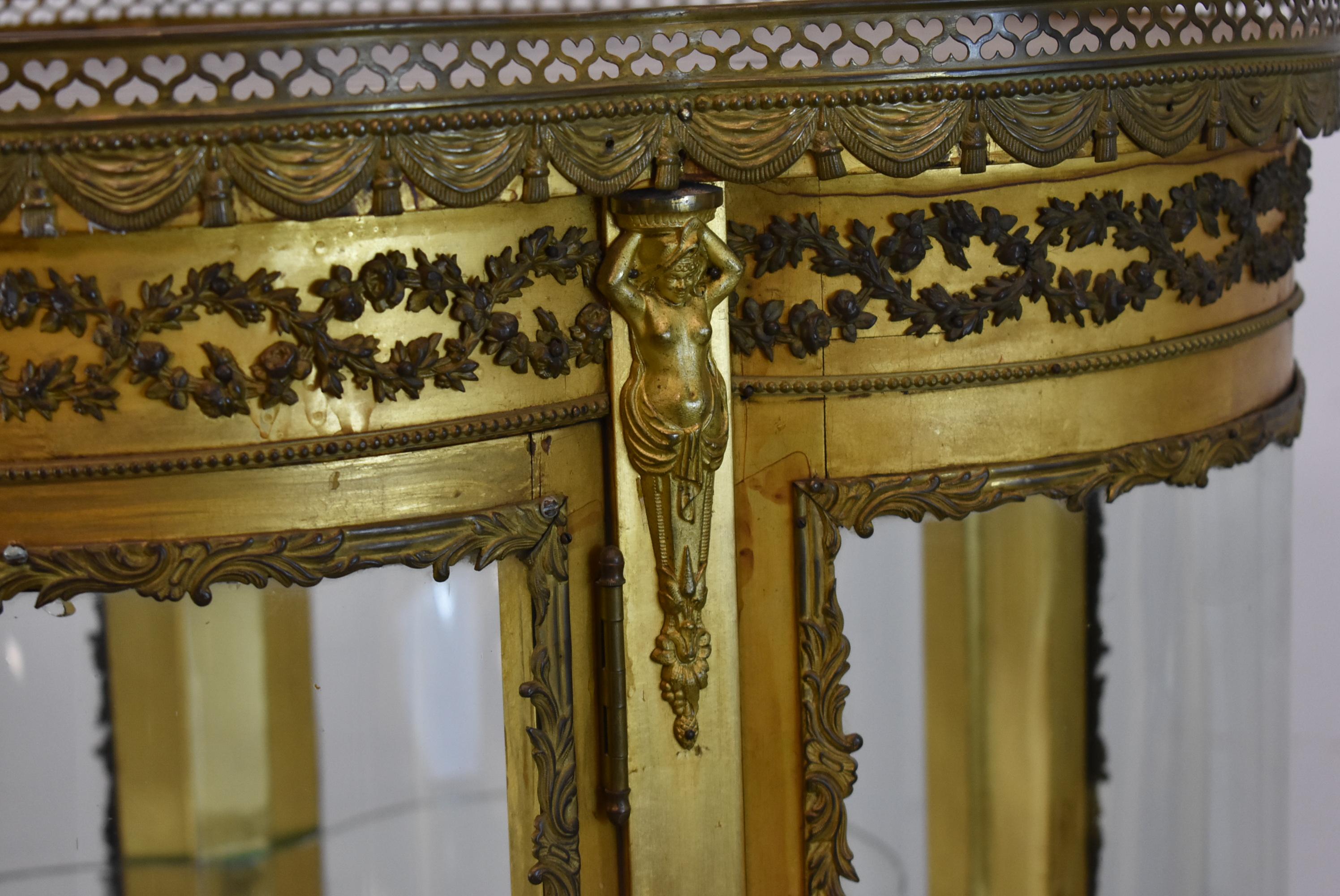 Vernis Martin French Curio Cabinet Bronze Mounts Hand Painted Panels In Good Condition In Toledo, OH