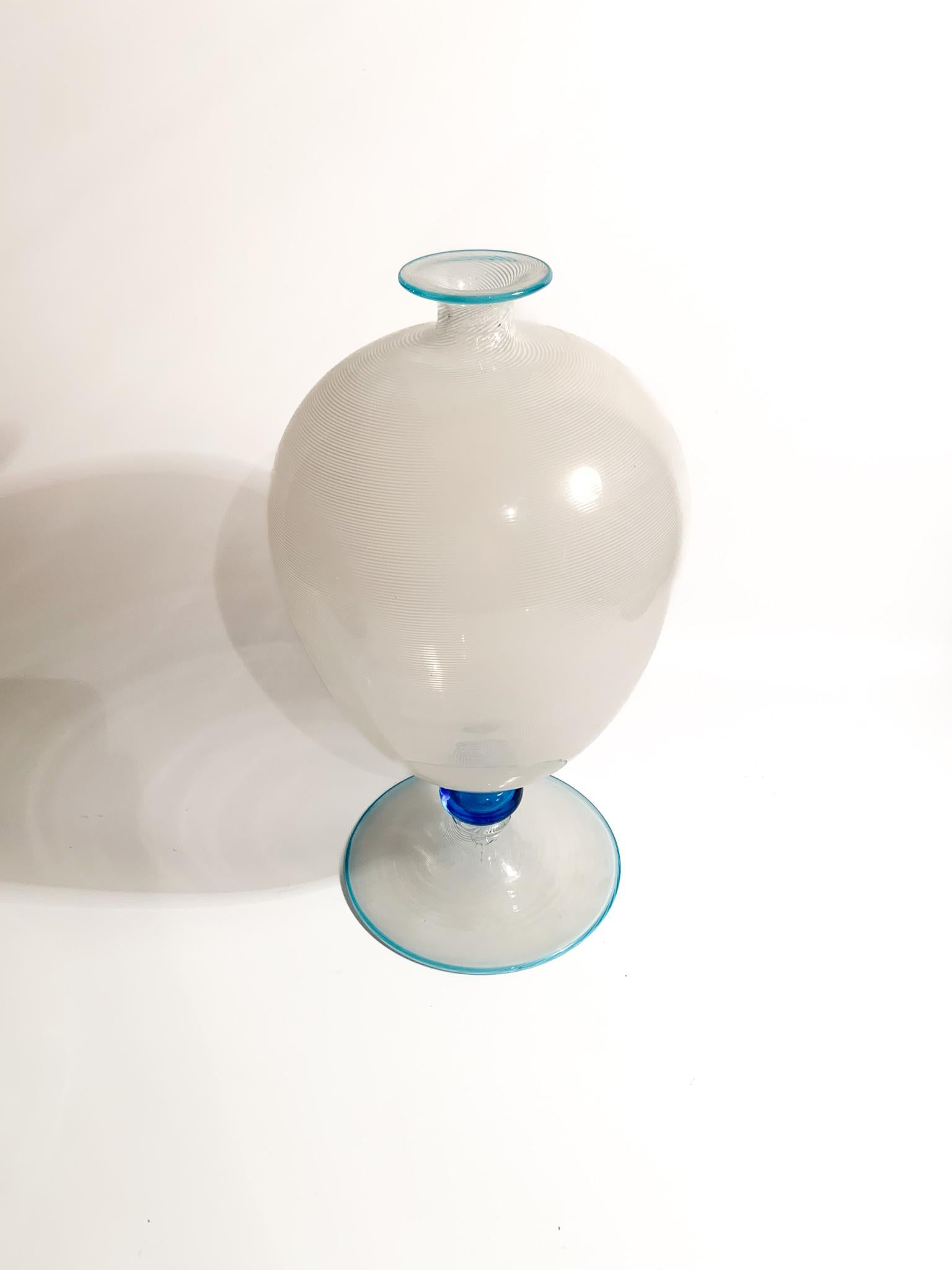 Mid-Century Modern Vase filigrane modèle Véronèse en verre de Murano par Barovier&Toso, années 1950 en vente