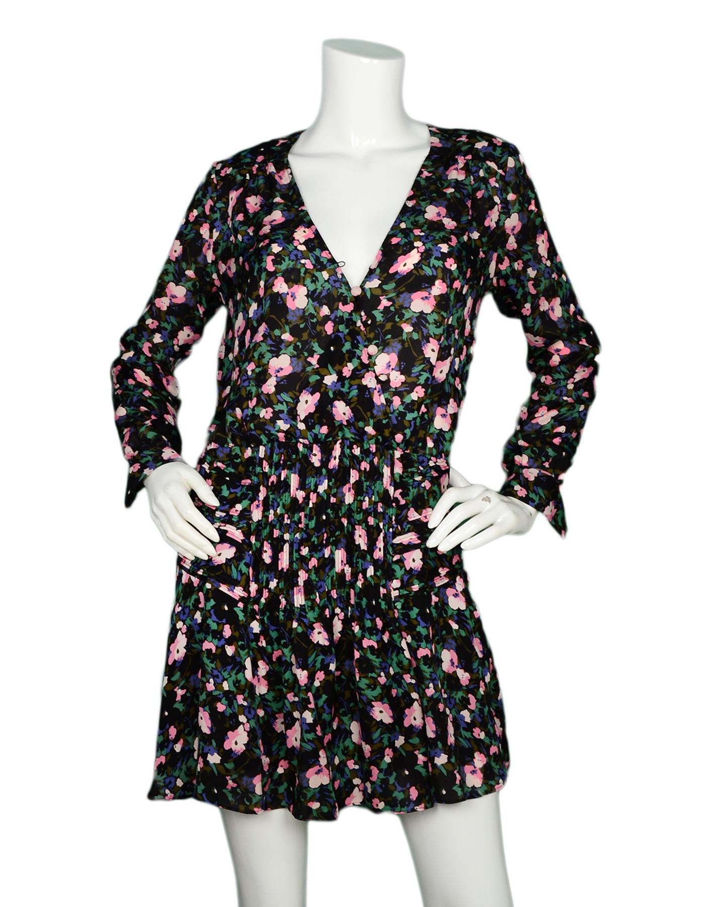 Veronica Beard Black/Floral Silk Long Sleeve V-Neck Dress Sz 6

Made In: China
Color: Black/multi-color
Materials: 100% silk
Lining: 100% polyester
Opening/Closure: Button front, side zipper with snaps on side
Overall Condition: Very good pre-owned