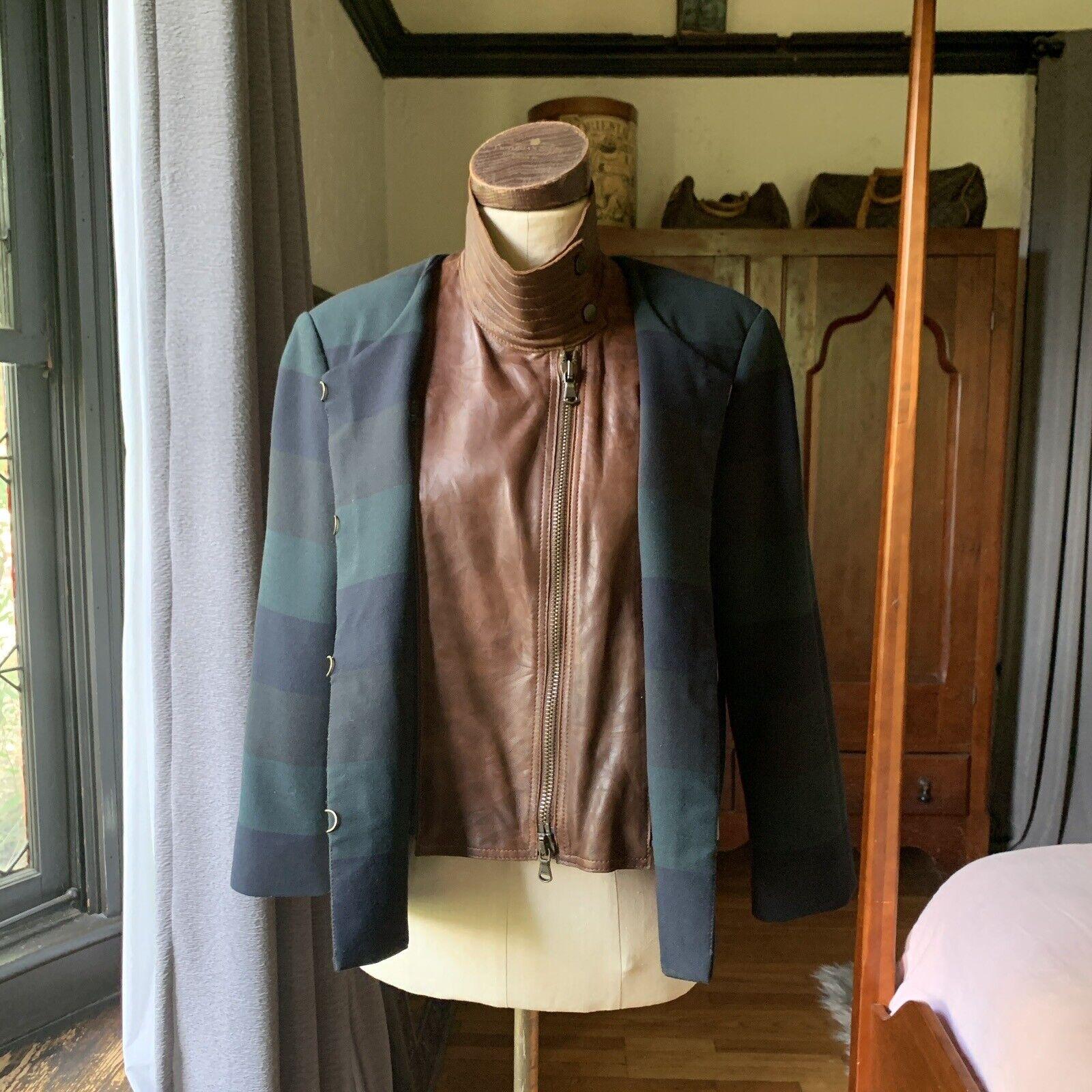 Veronica Beard, Made in USA, Polyester/Viskose/Elastan, Grün, Navy, Colorblock Plaid, Haken- und Ösenverschluss an der Jacke, zwei Vordertaschen (eine mit Klappe), Reißverschluss auf der Rückseite, Größe 10, abnehmbarer, butterweicher, brauner